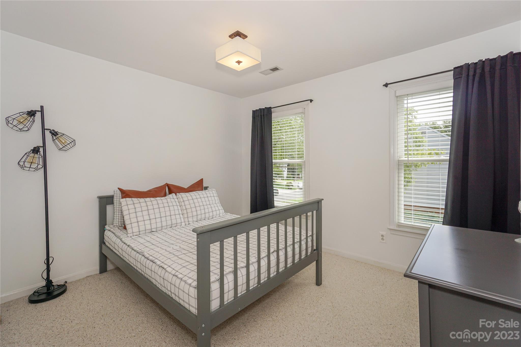 Davis Lake - Residential