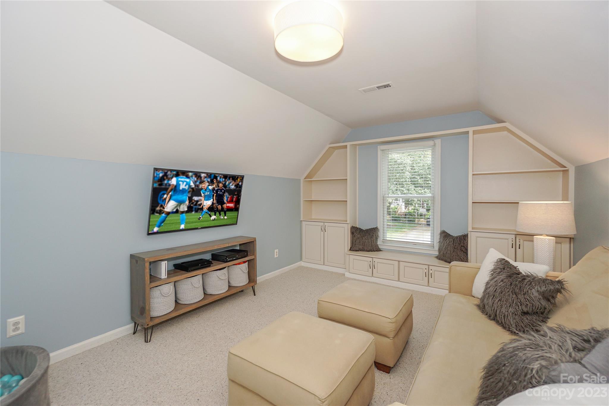 Davis Lake - Residential