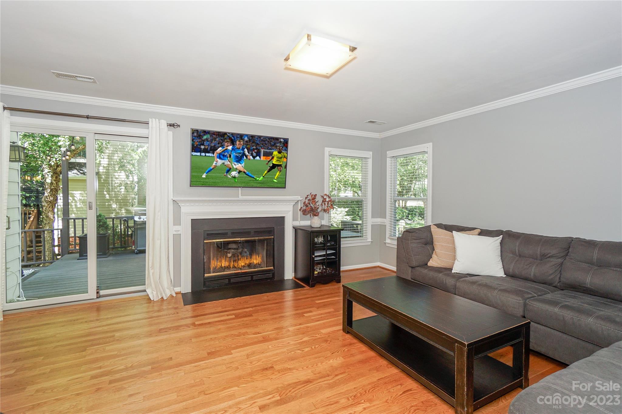 Davis Lake - Residential