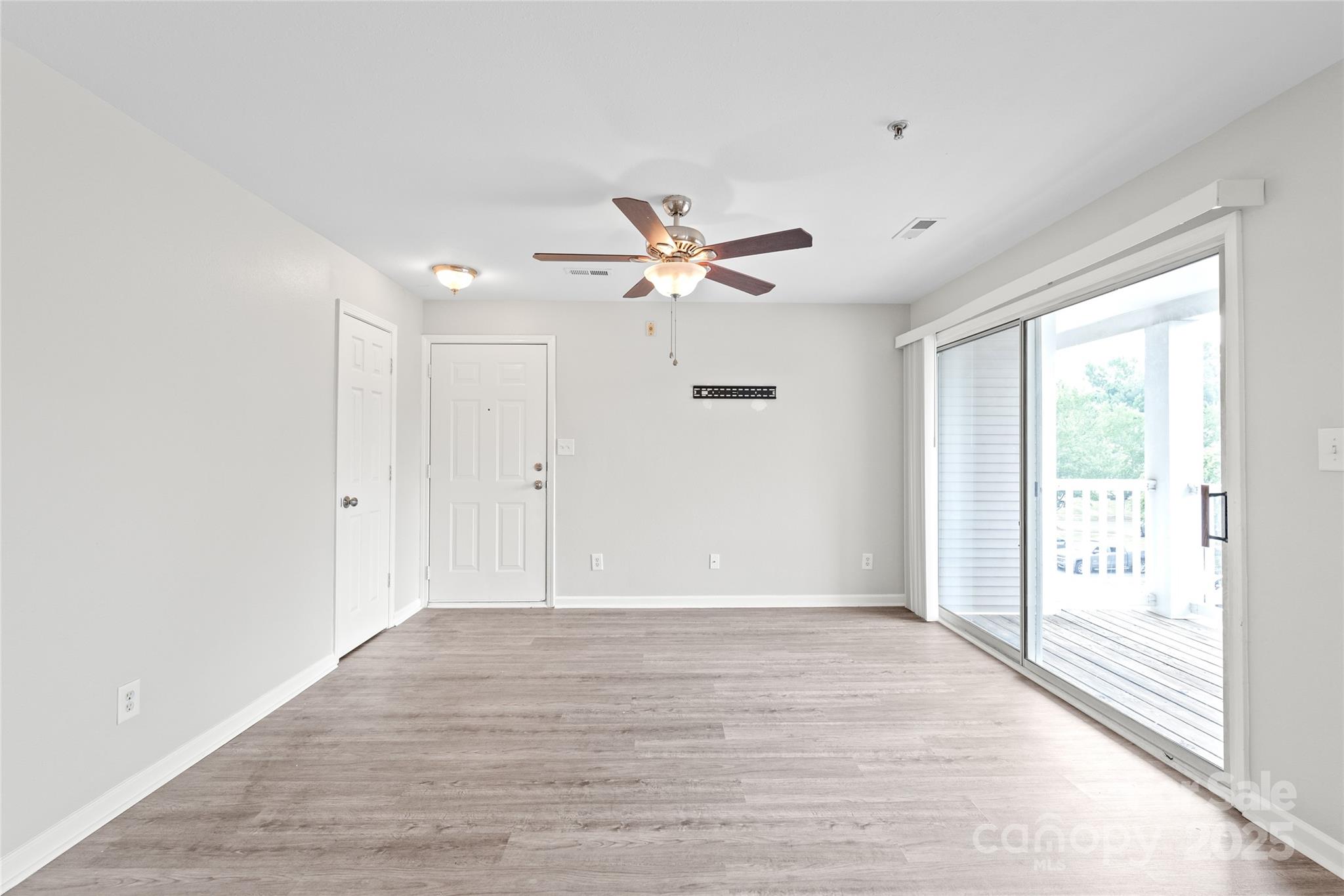 1104 Plaza Walk Drive