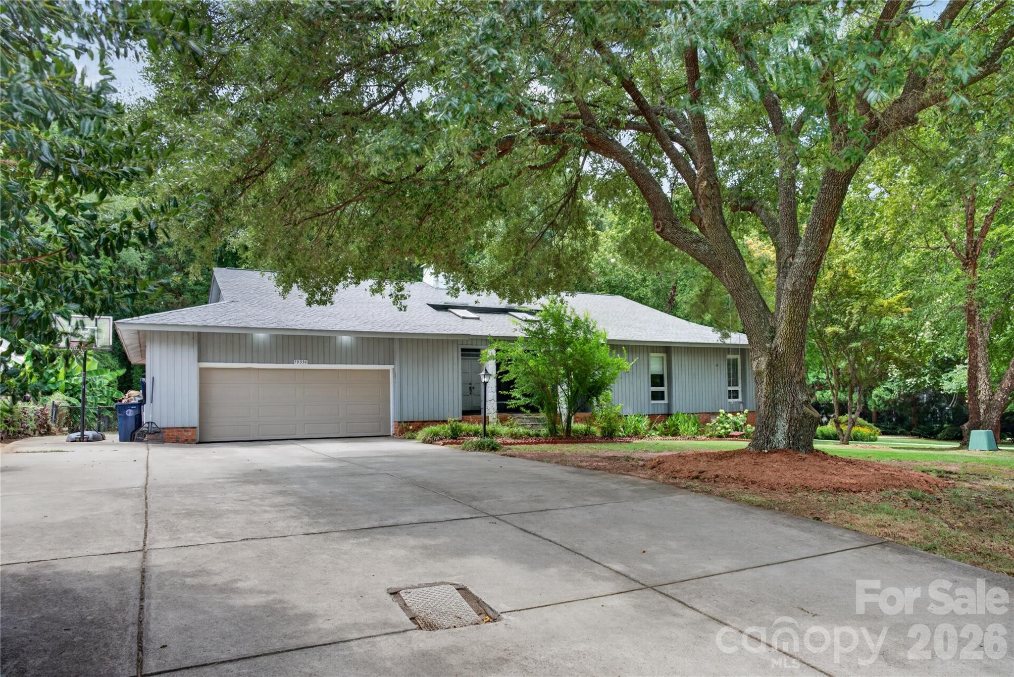 19330 Yachtman Drive