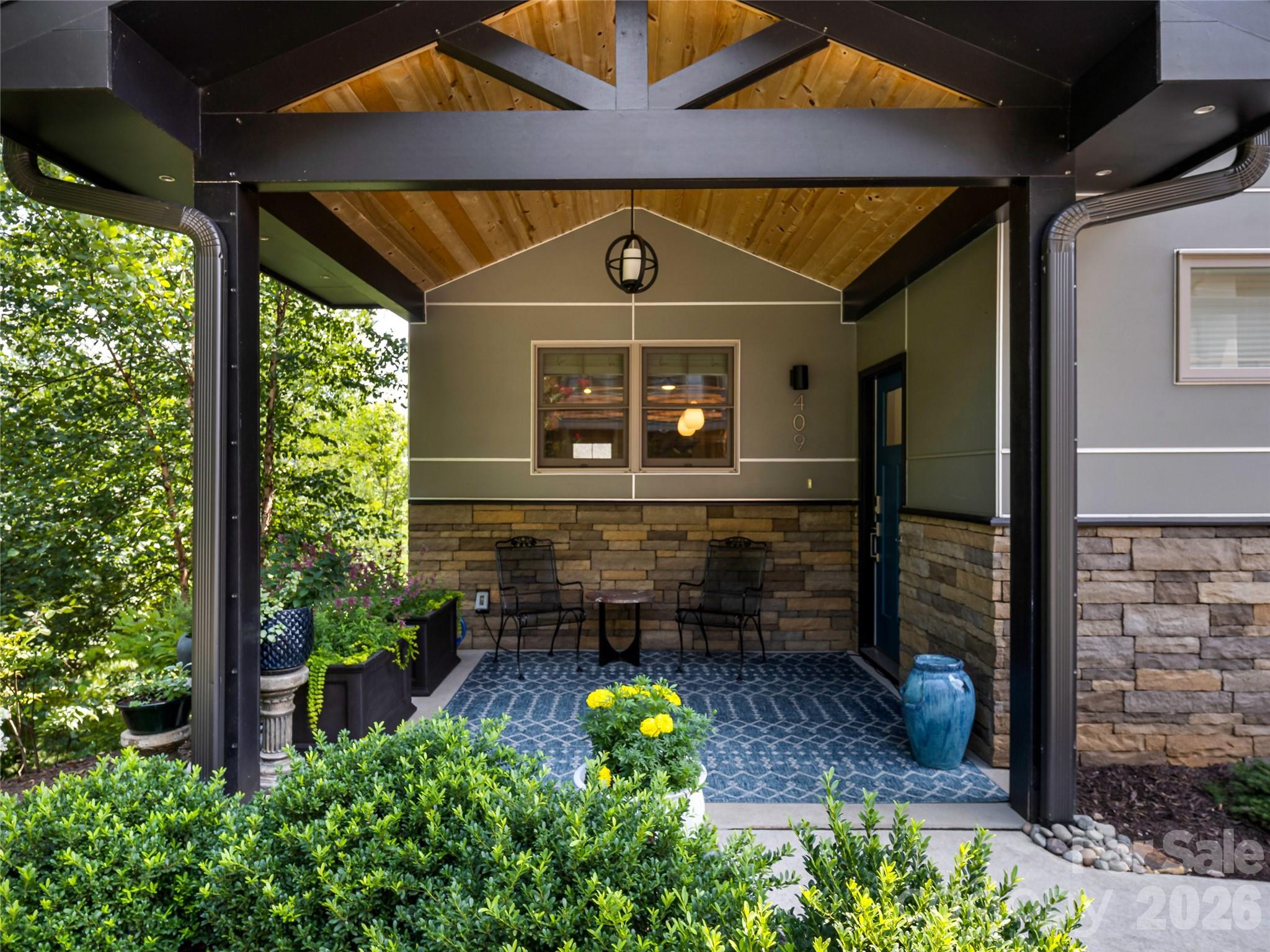 409 Kessler Place