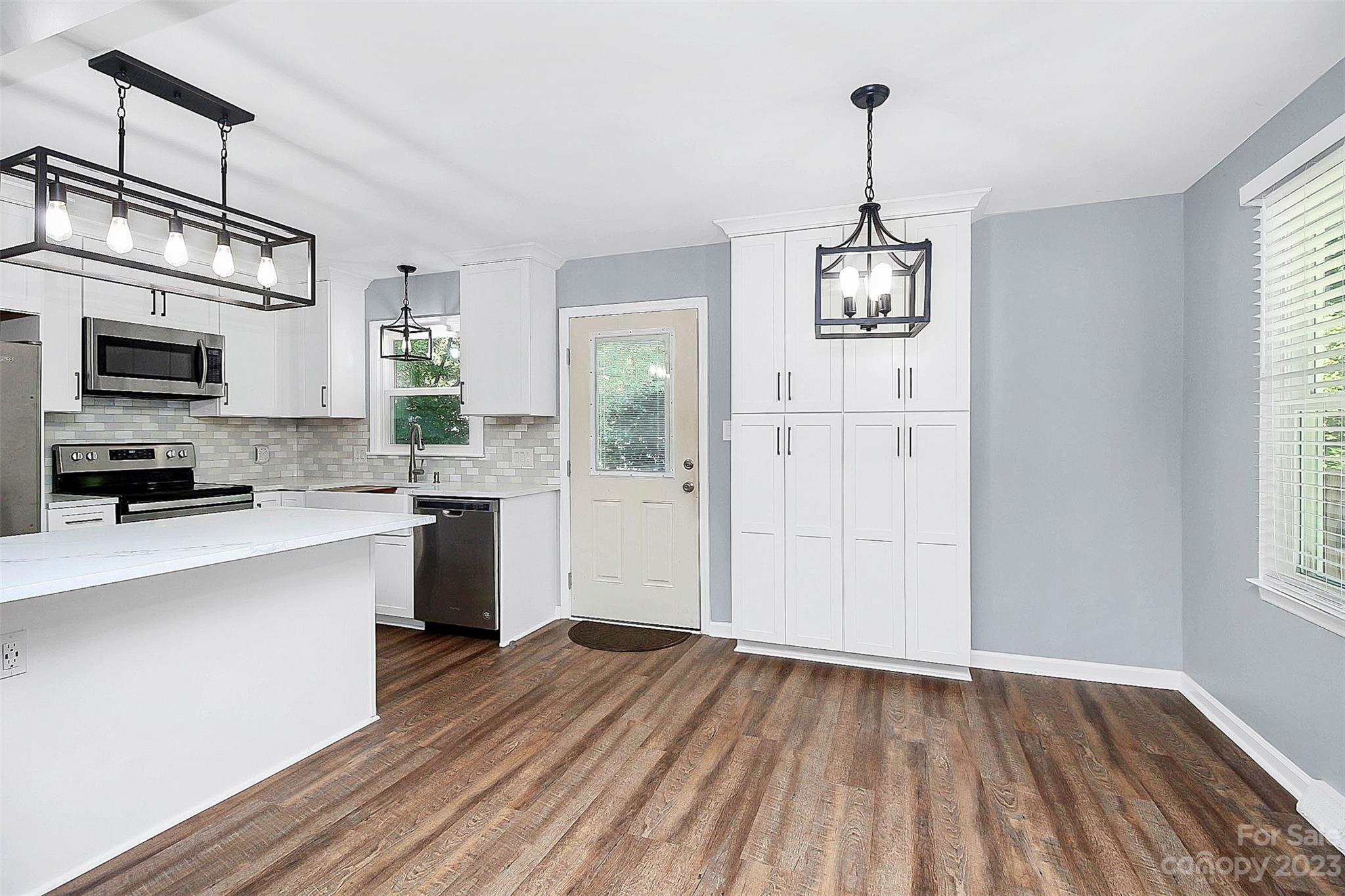 Hickory Hills - Residential