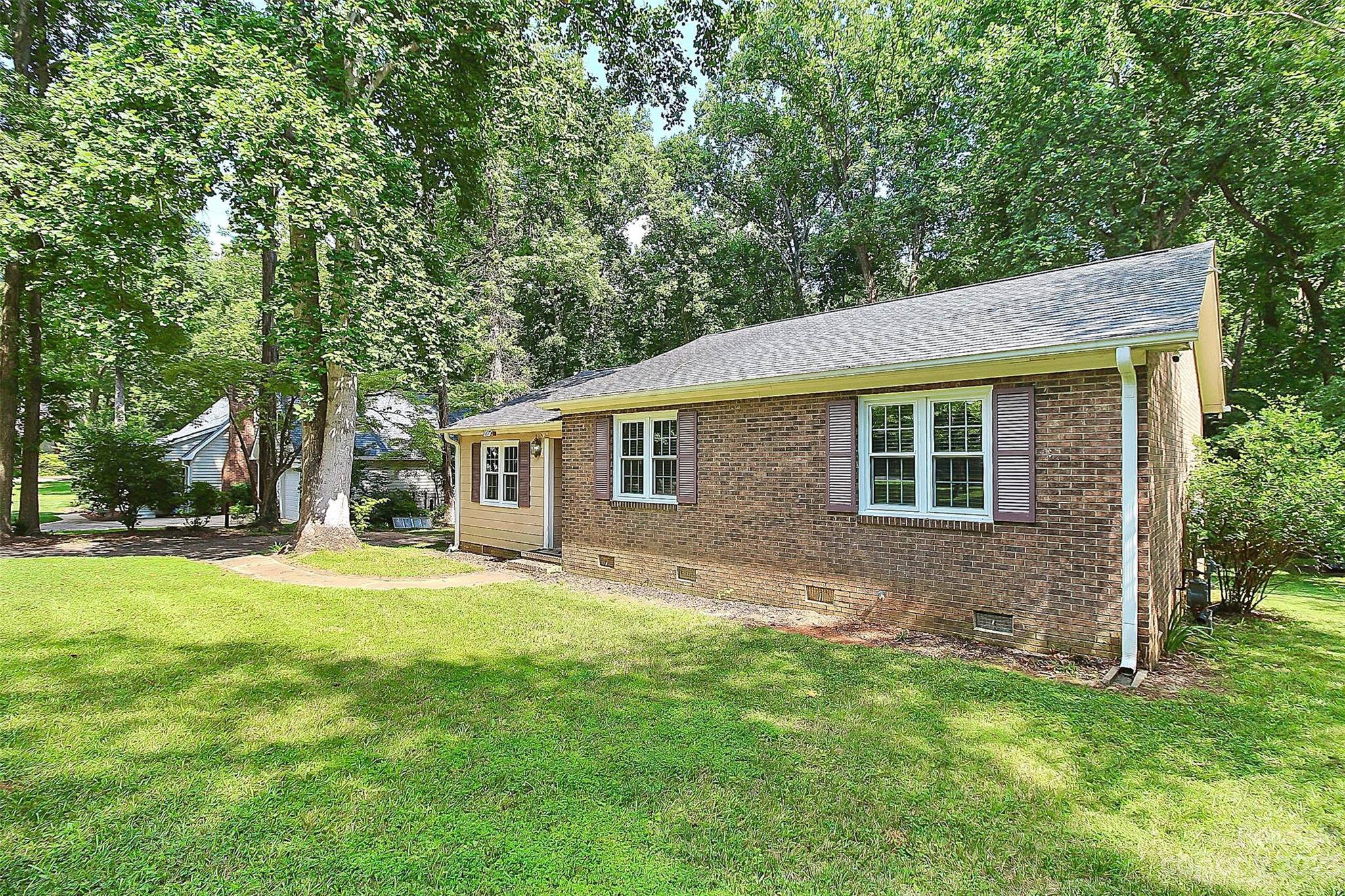 Hickory Hills - Residential