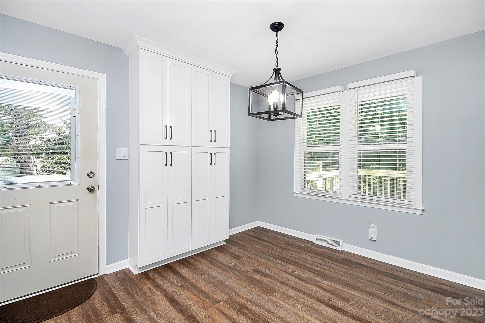 Hickory Hills - Residential