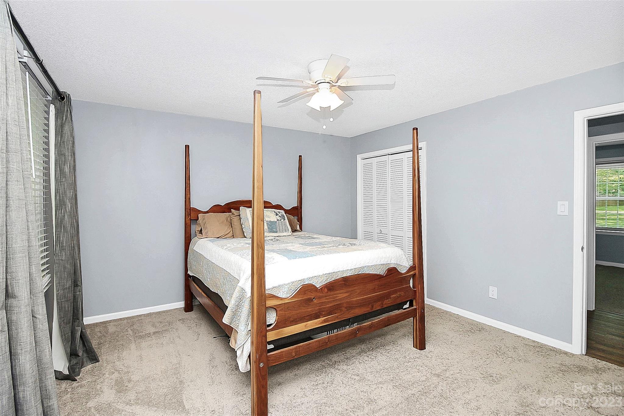 Hickory Hills - Residential