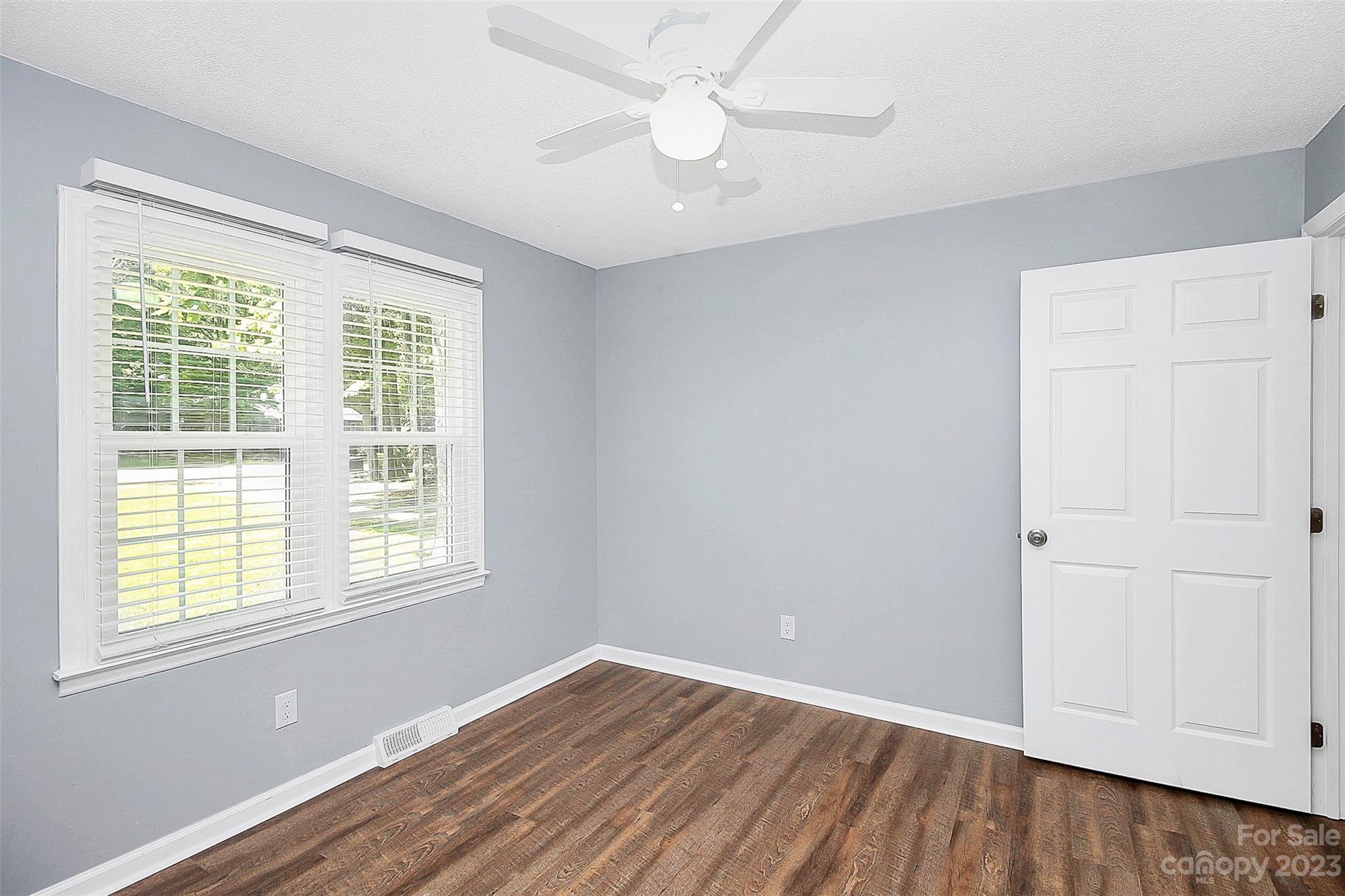 Hickory Hills - Residential