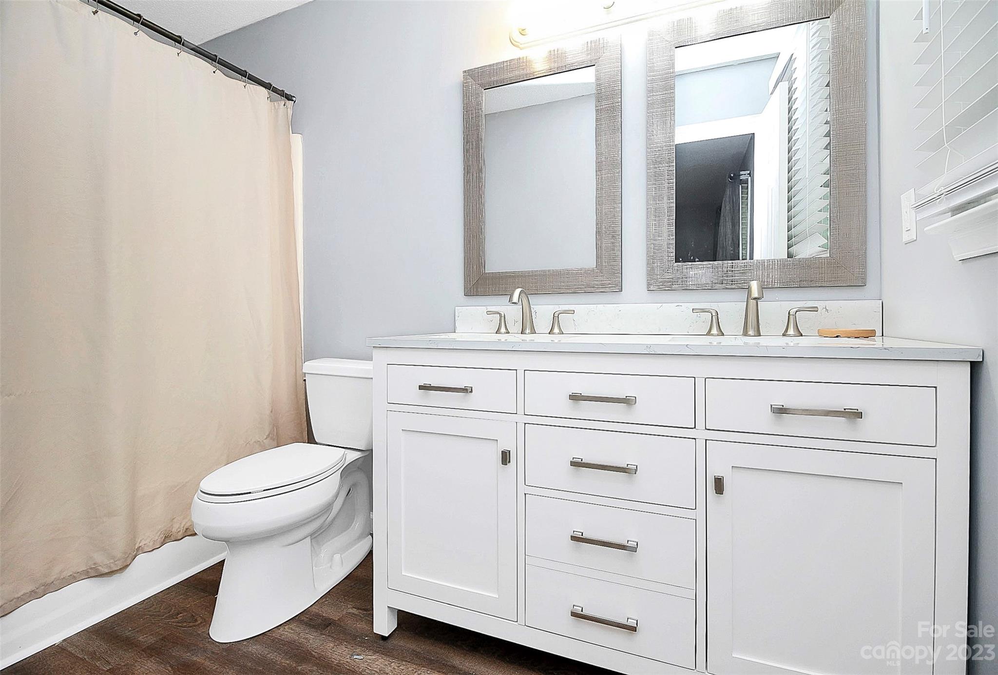 Hickory Hills - Residential