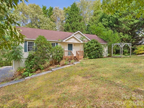 Photo of 23 Rolling Hills Drive, Asheville, NC 28806 (MLS # 4404513)
