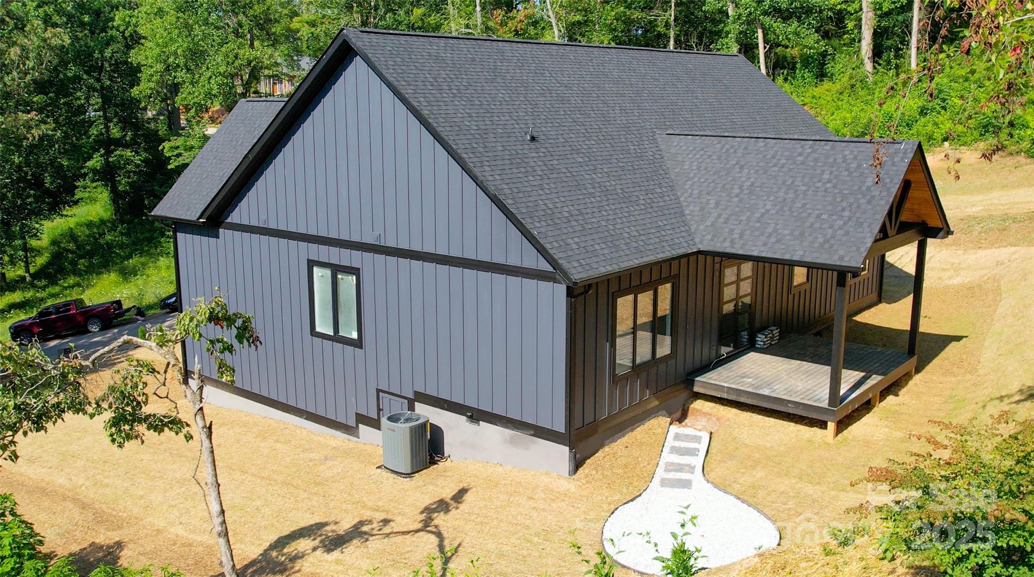 63 Winding Ridge Road