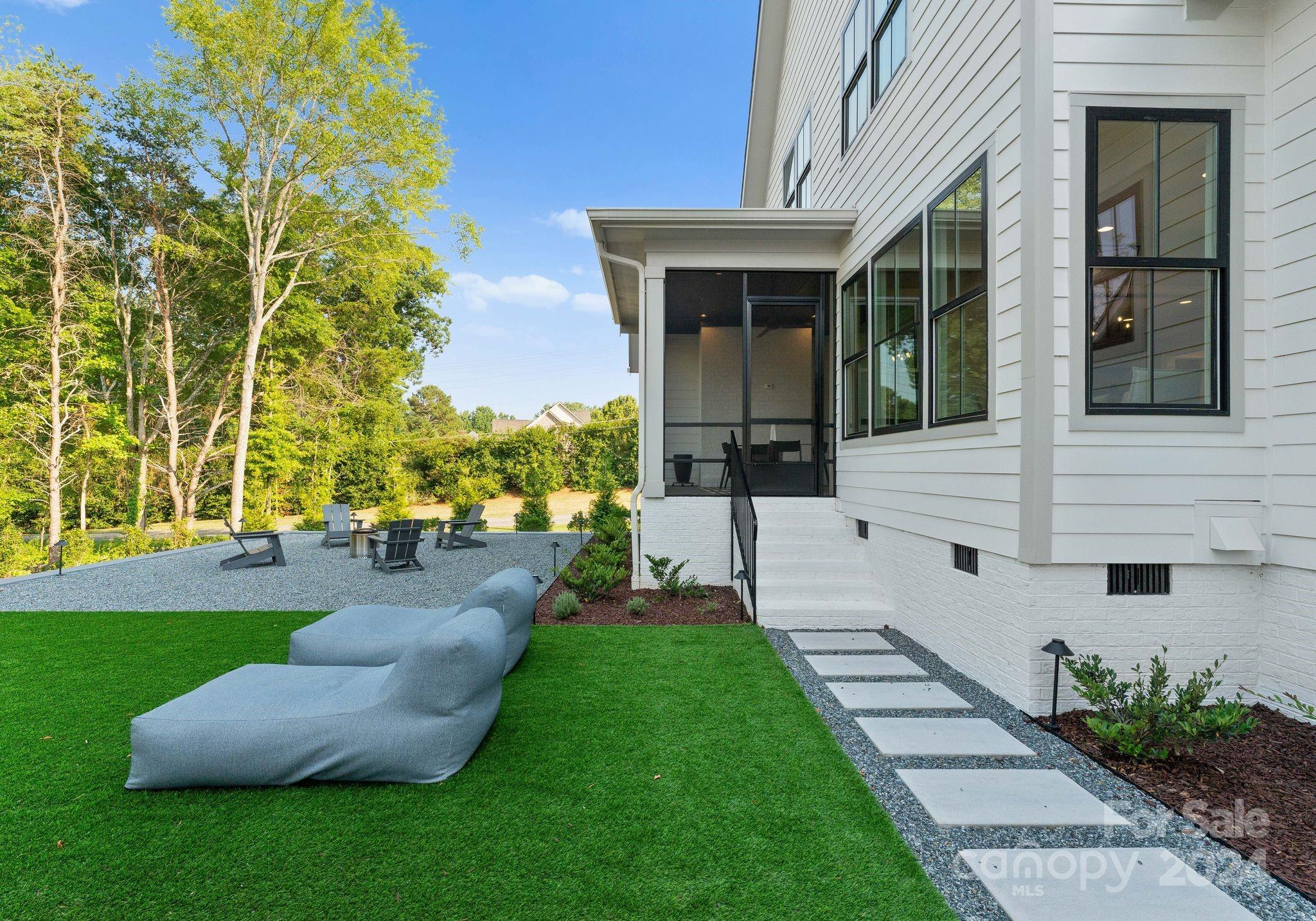 Davidson Pond - Residential