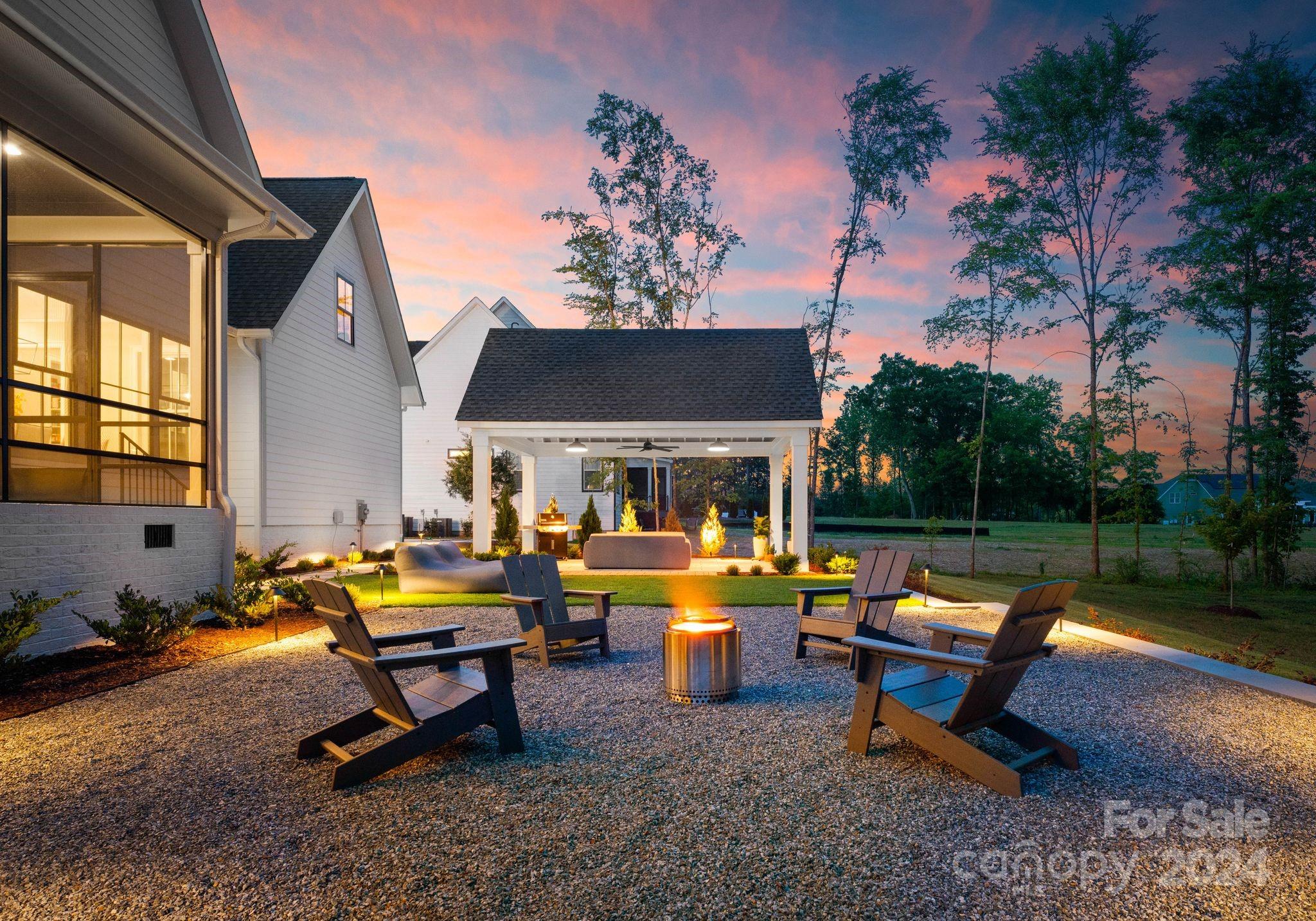 Davidson Pond - Residential