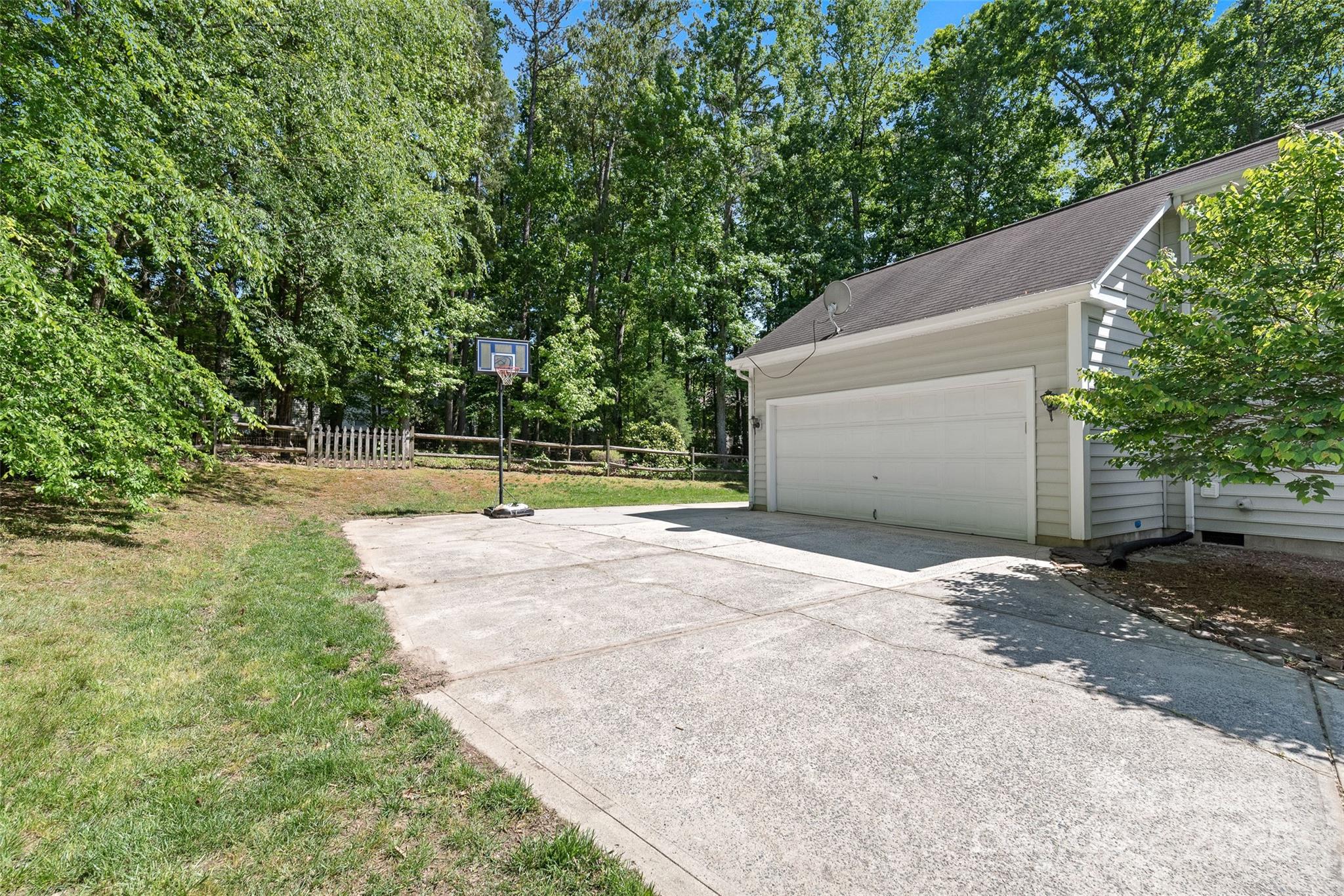 Plum Creek - Residential Lease