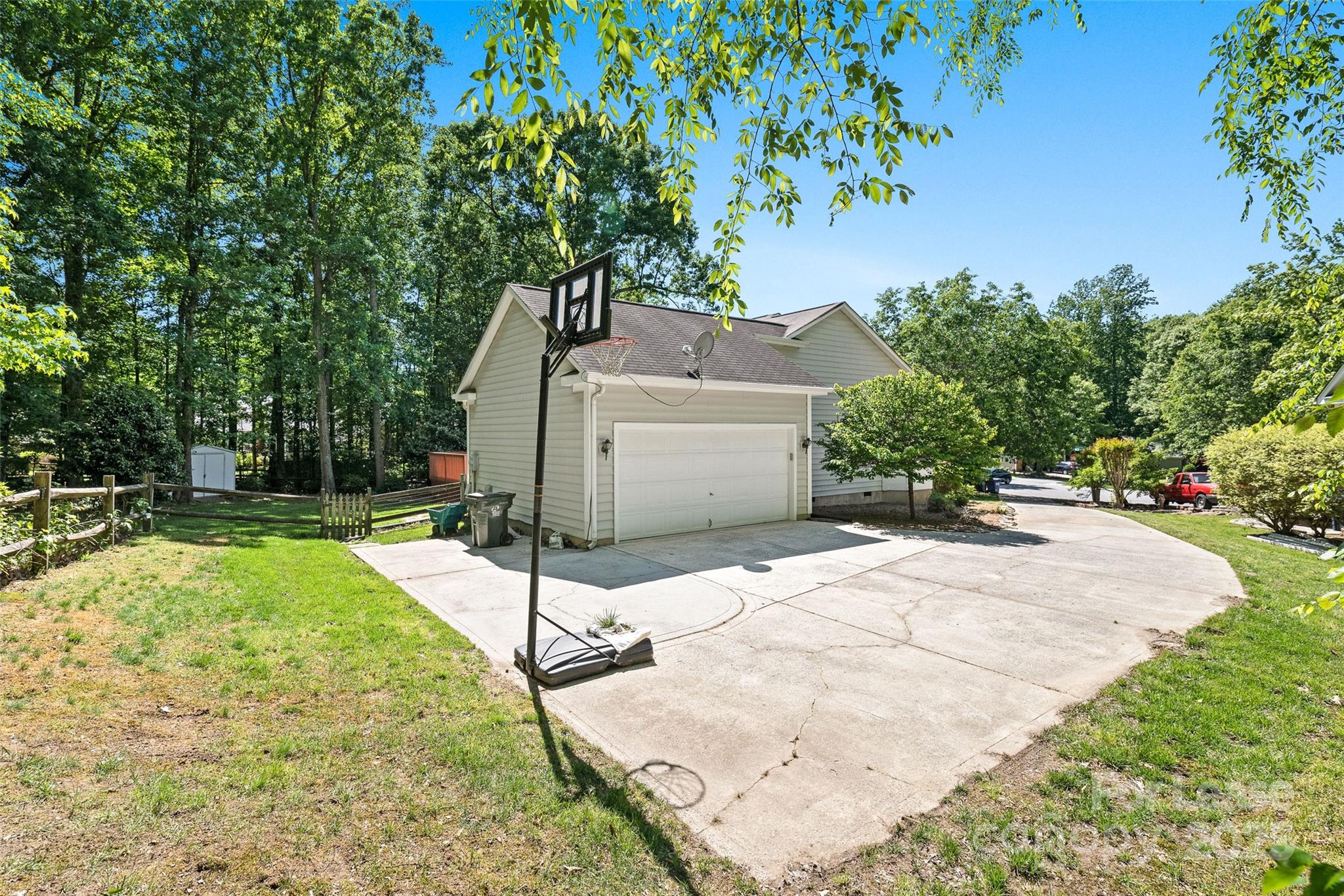 Plum Creek - Residential Lease