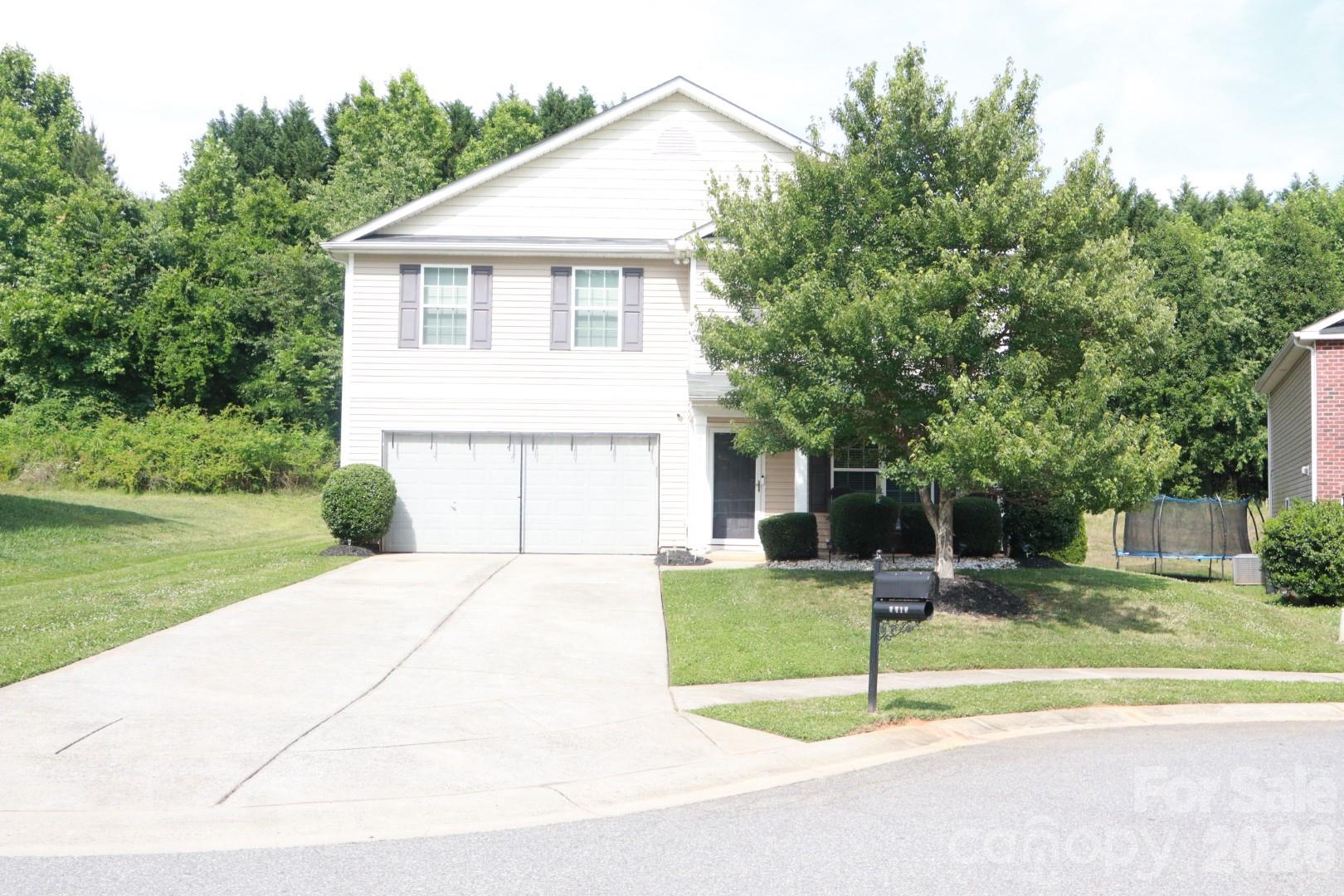 Leslie Brooke - Residential