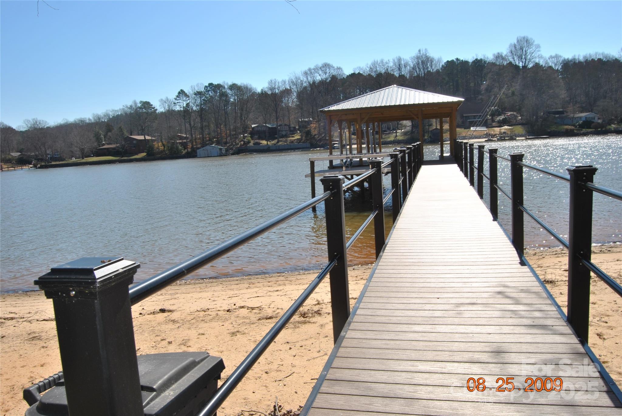 Captains Cove - Residential