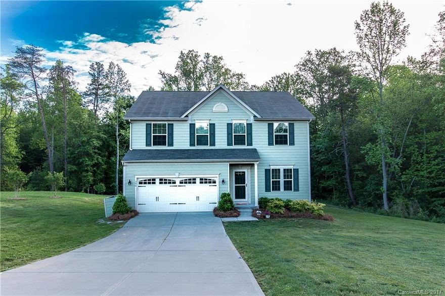 Unbelievable basement home on nearly 1 acre cul-de-sac lot! Formal LR and DR, lg great room, open kitchen with granite ctops and kitchen island. Loft, laundry room and 2 large bds upstairs. Owners suite is truly a retreat! Separate walk-in closets, double sink vanity, garden tub, tiled walk-in shower and privy closet. Downstairs is perfect for entertaining! Large walk-out basement with a custom half bath. Tons of storage! Unfinished room in basement already heated and cooled, could be 4th bdrm.