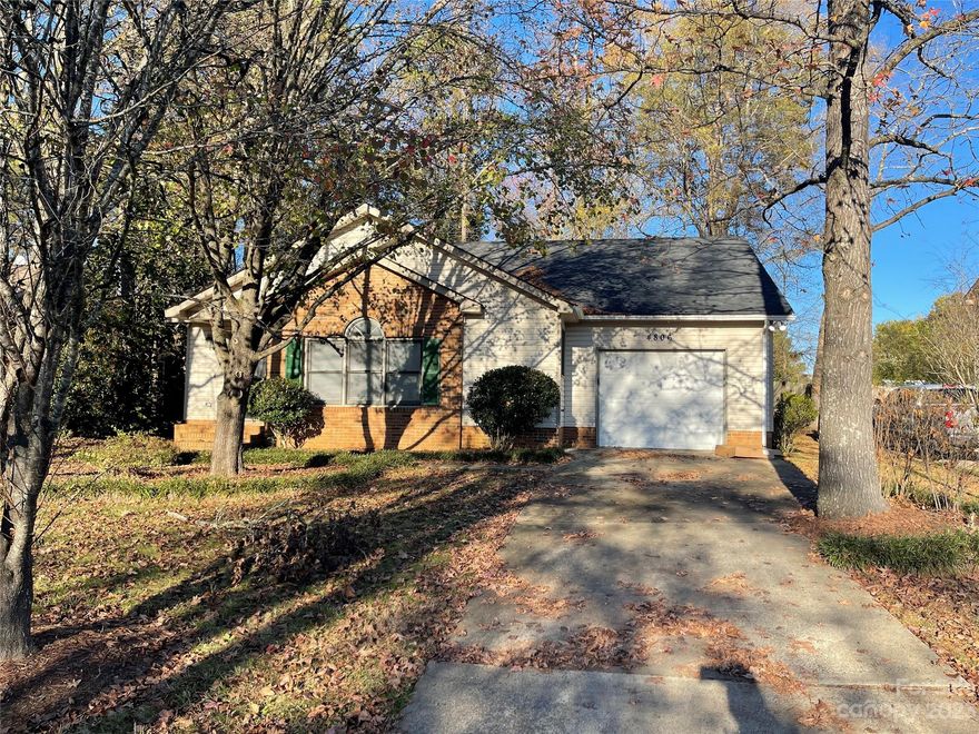 This 3-bedroom 2 bathrooms ranch home with a 1-car garage. Ready for your touch to make it meet your real-estate goals.