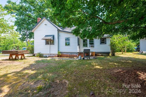 A home in Hickory