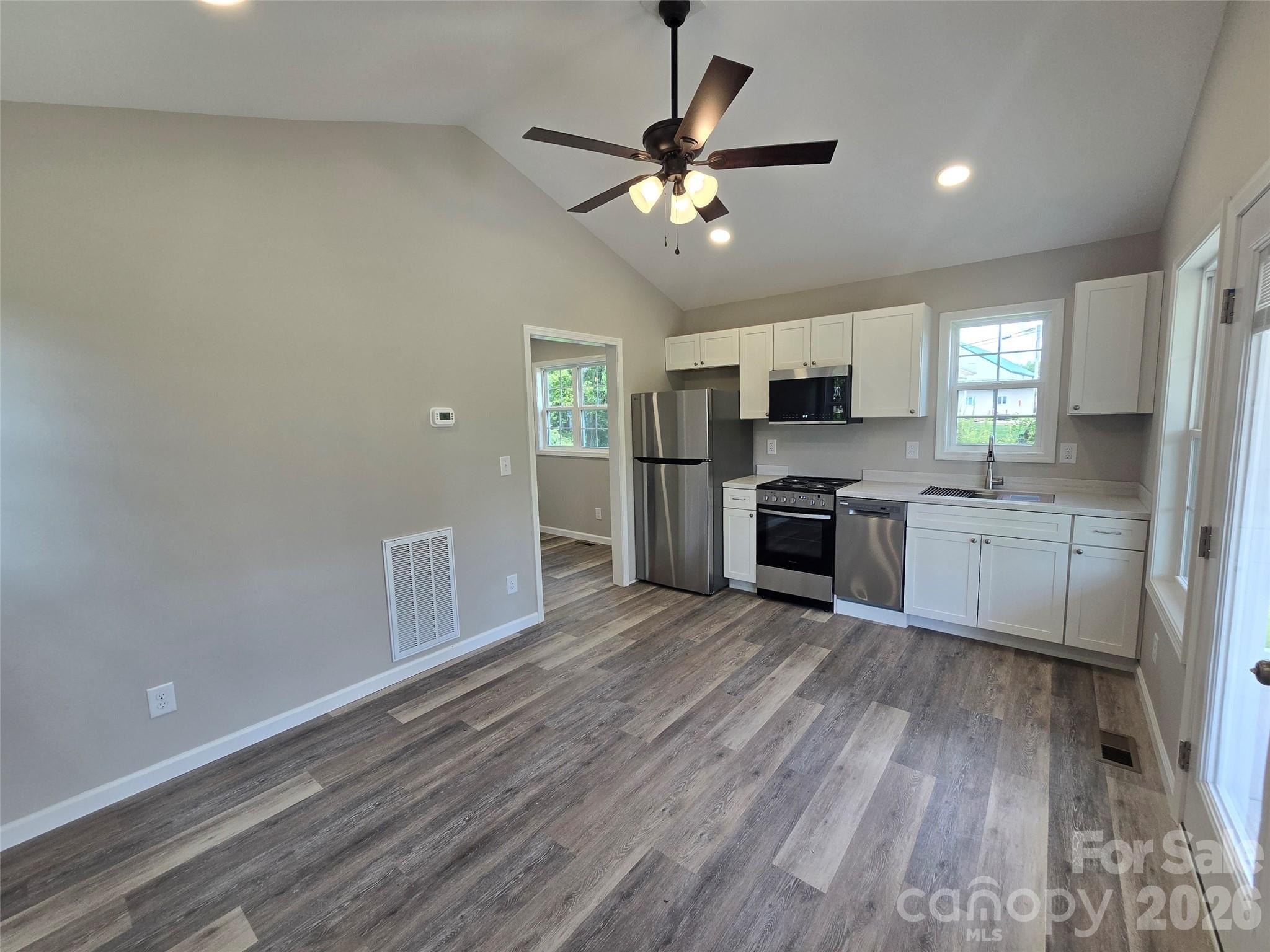619 Railroad Avenue