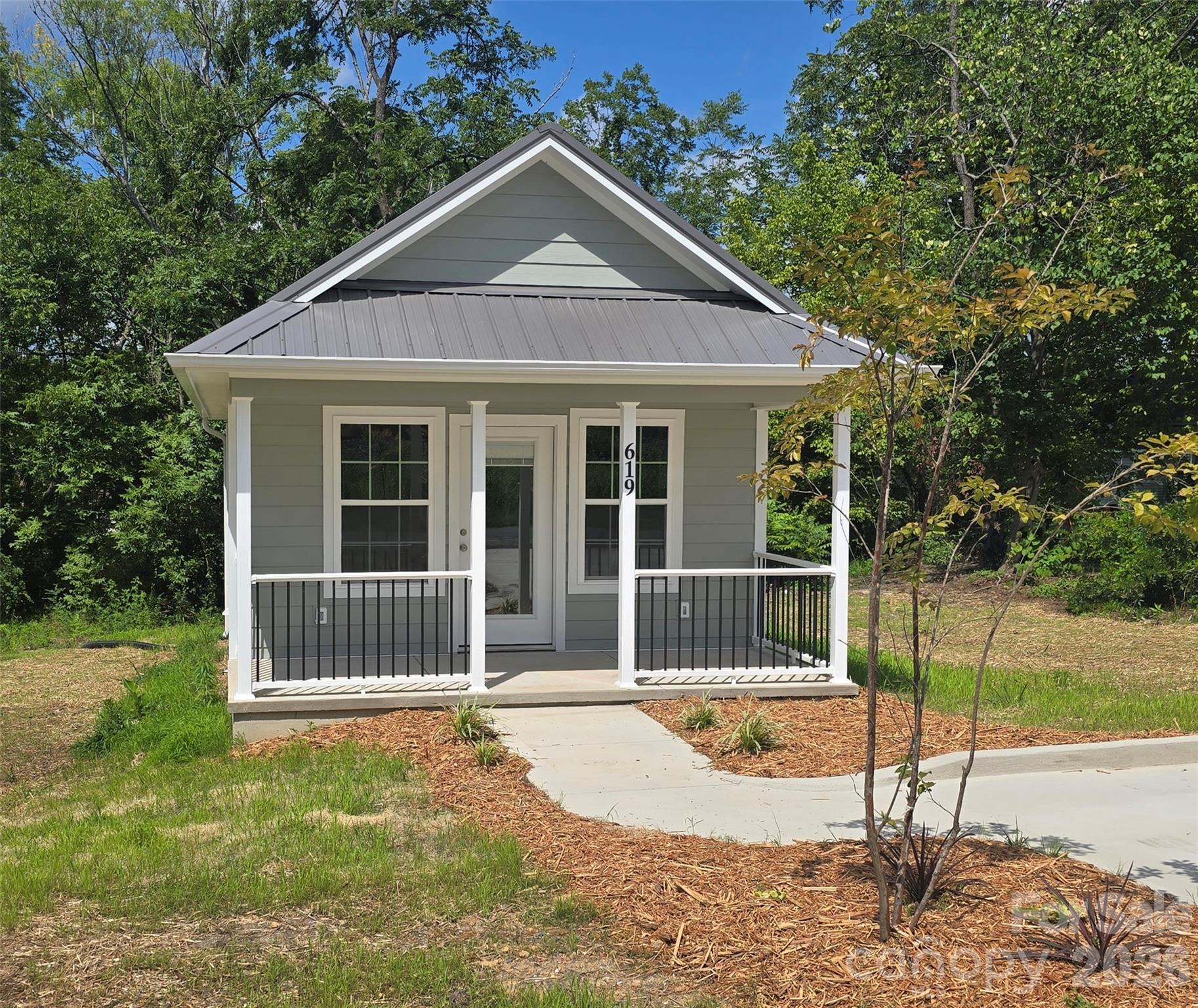 619 Railroad Avenue