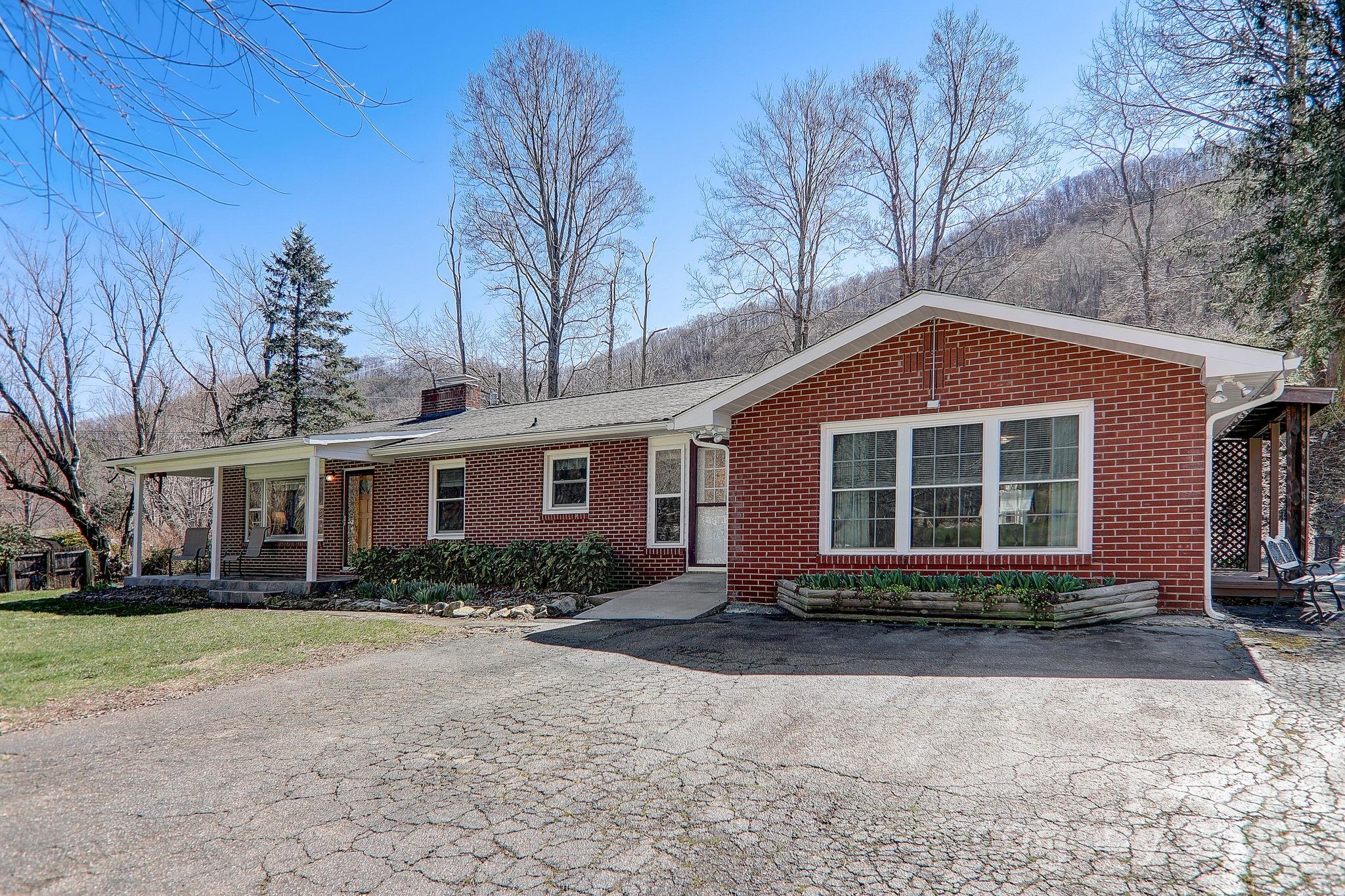 2541 Dellwood Road