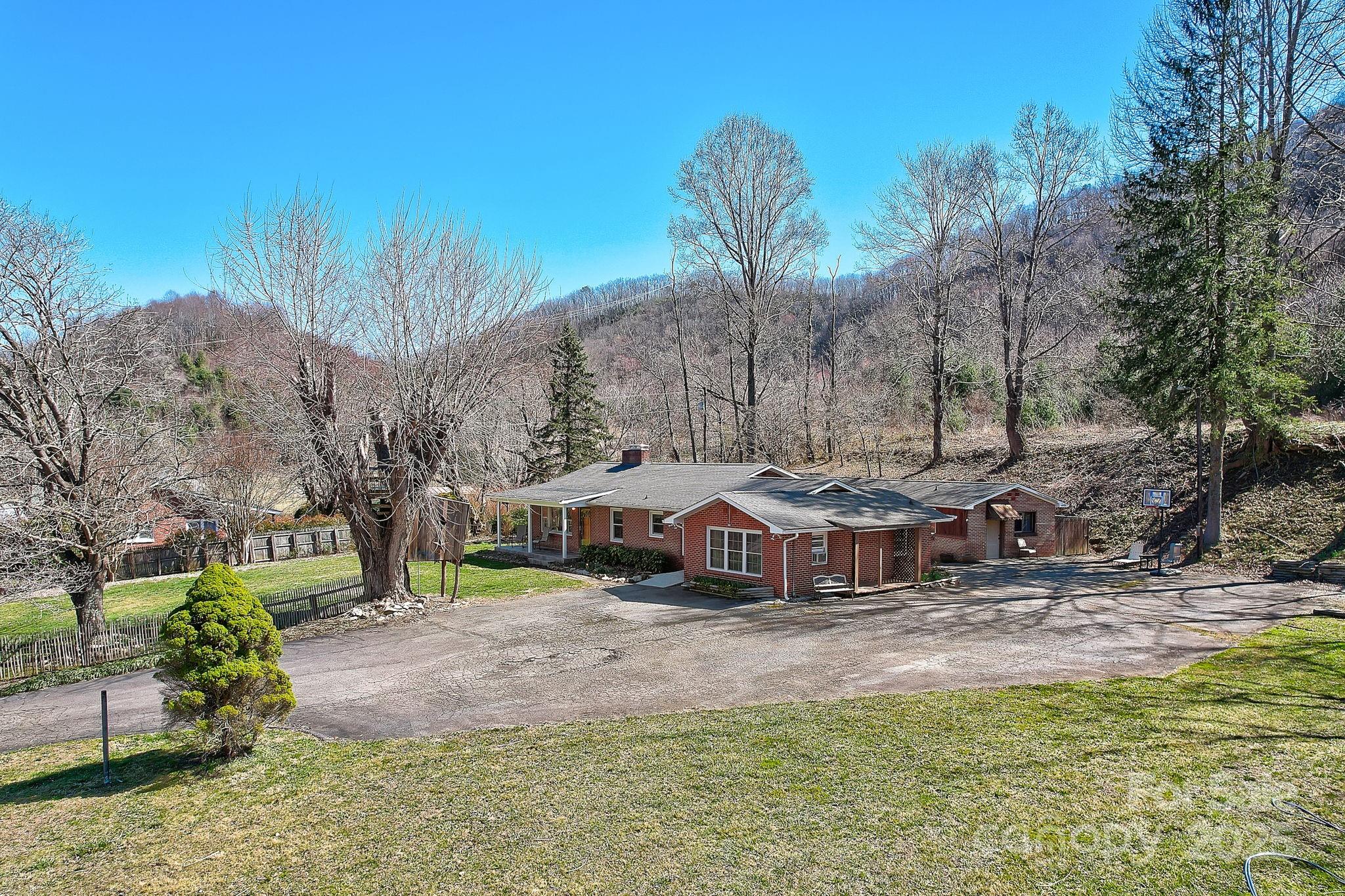 2541 Dellwood Road