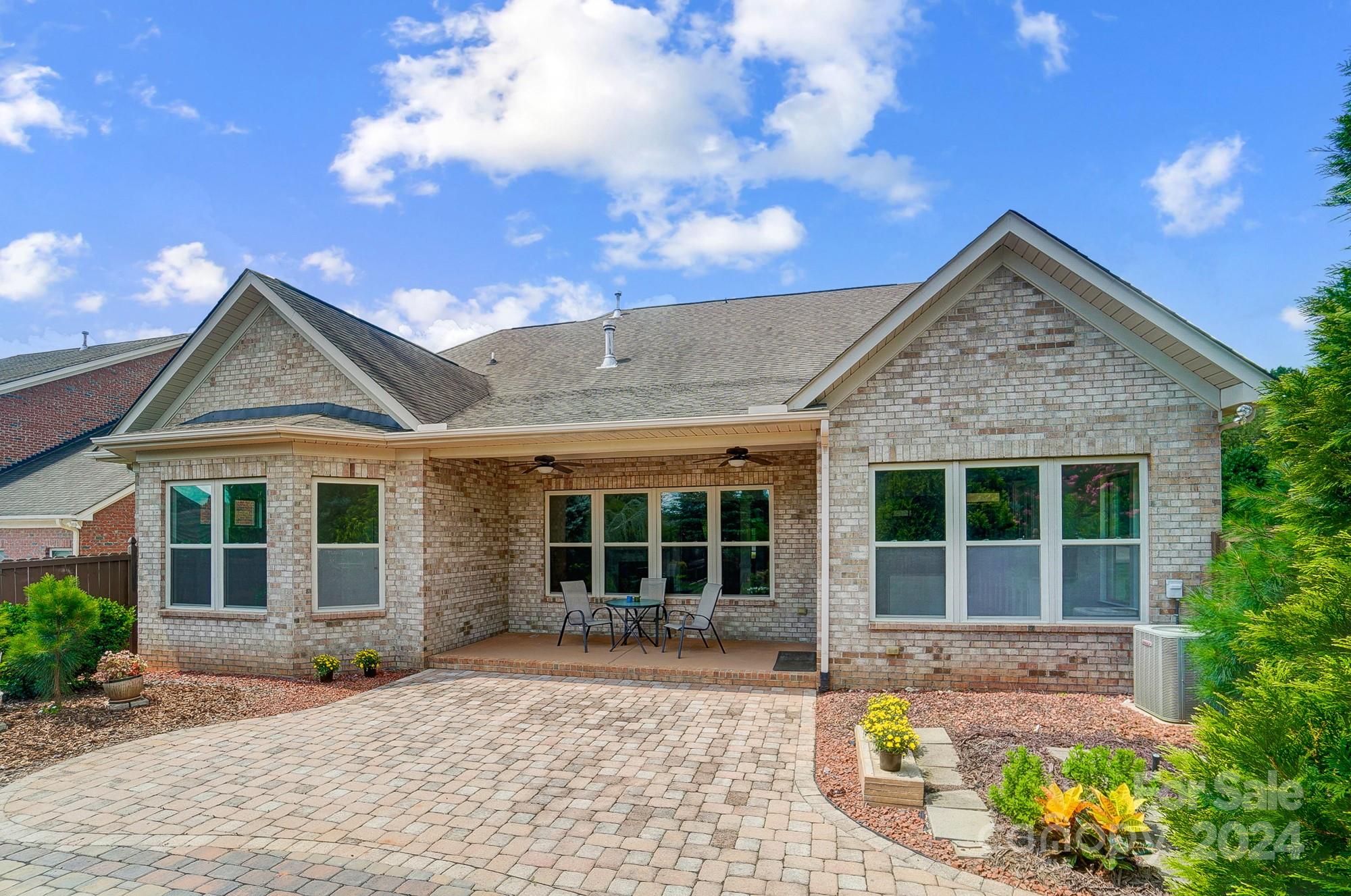 Barber Rock - Residential