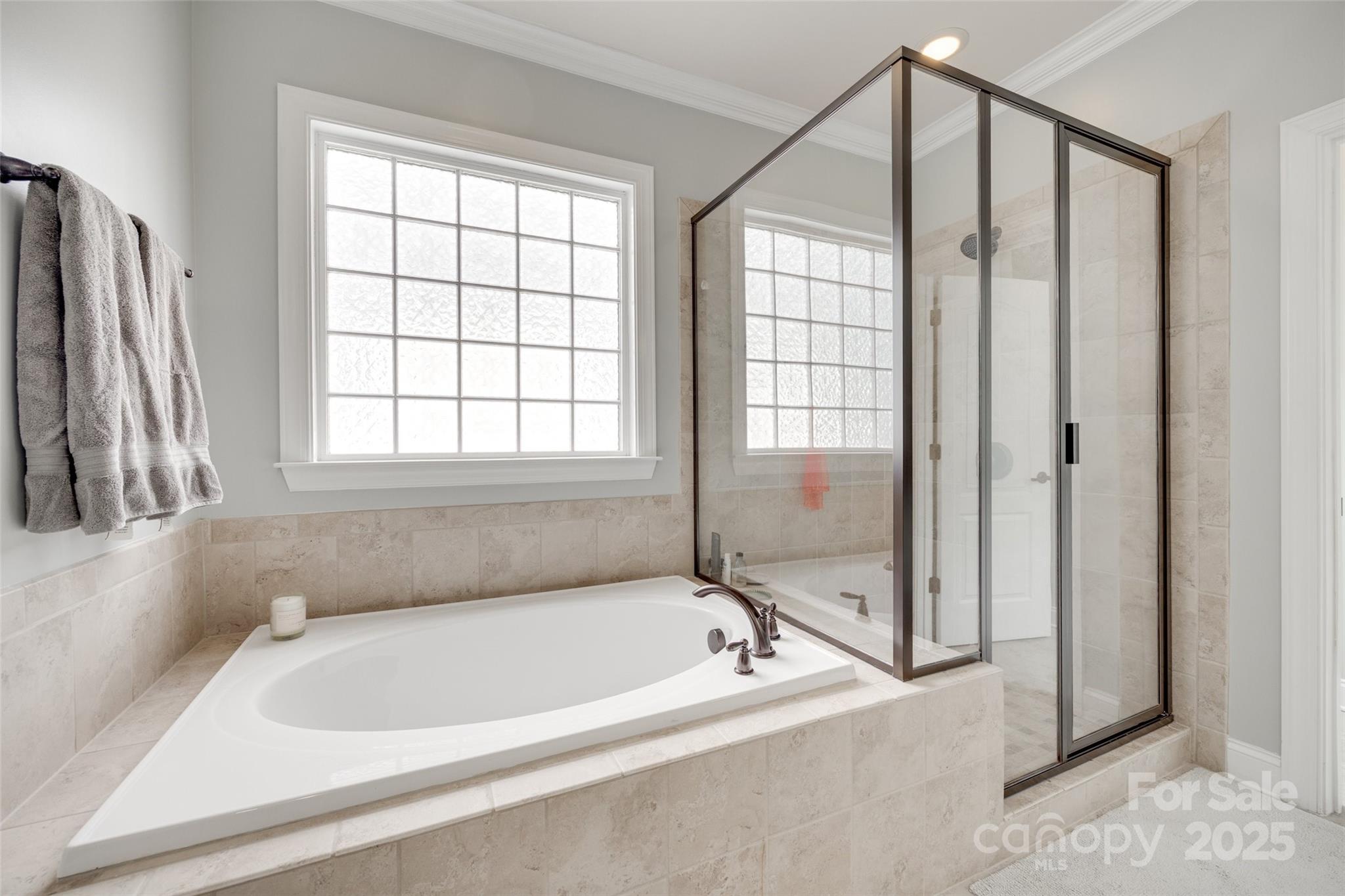 Hawks Creek - Residential