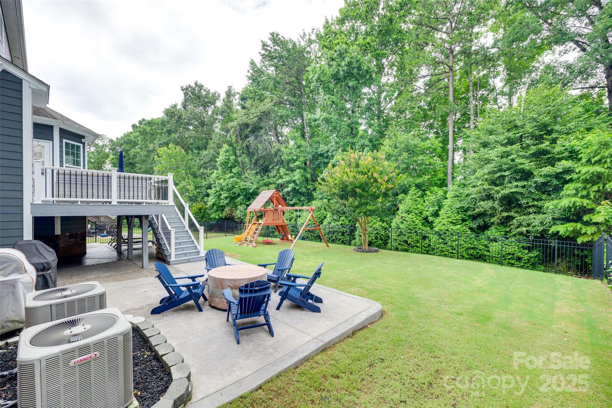 Hawks Creek - Residential