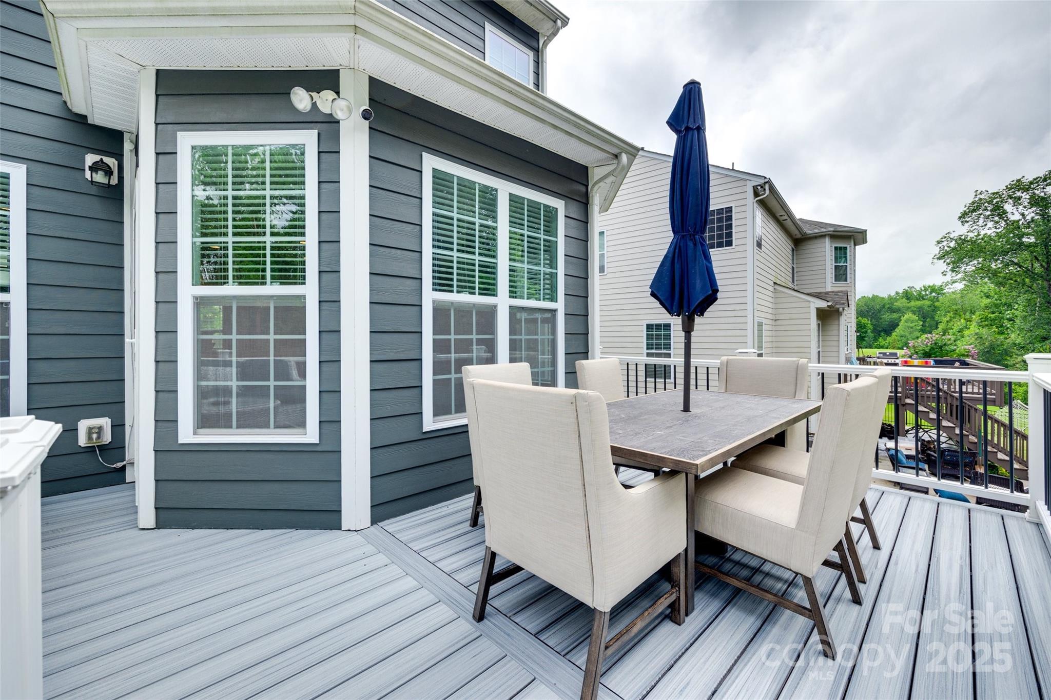 Hawks Creek - Residential