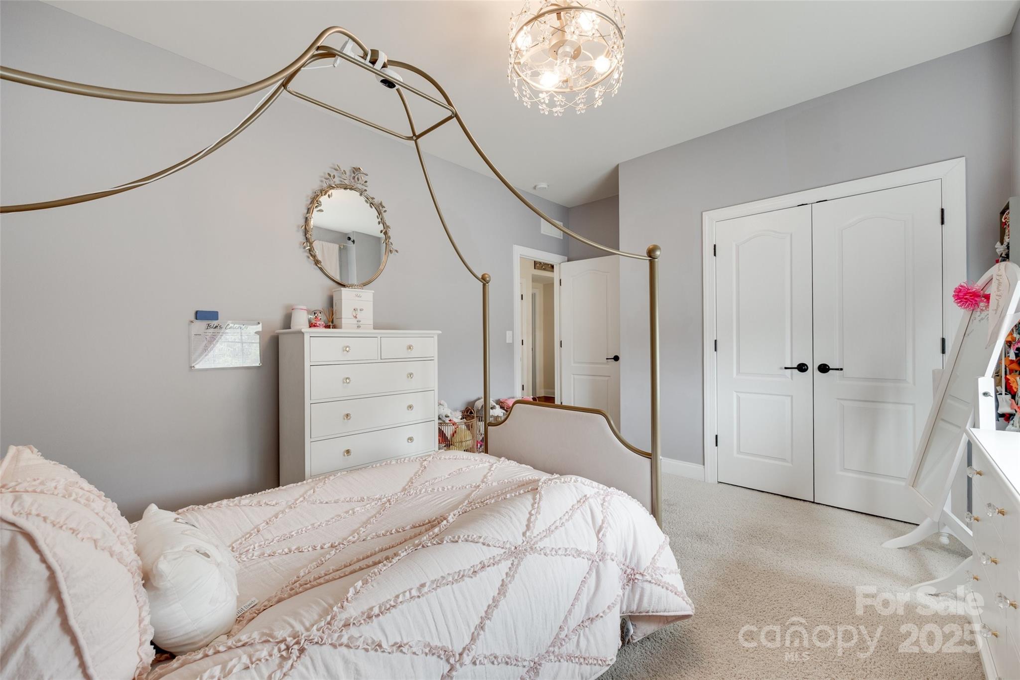 Hawks Creek - Residential