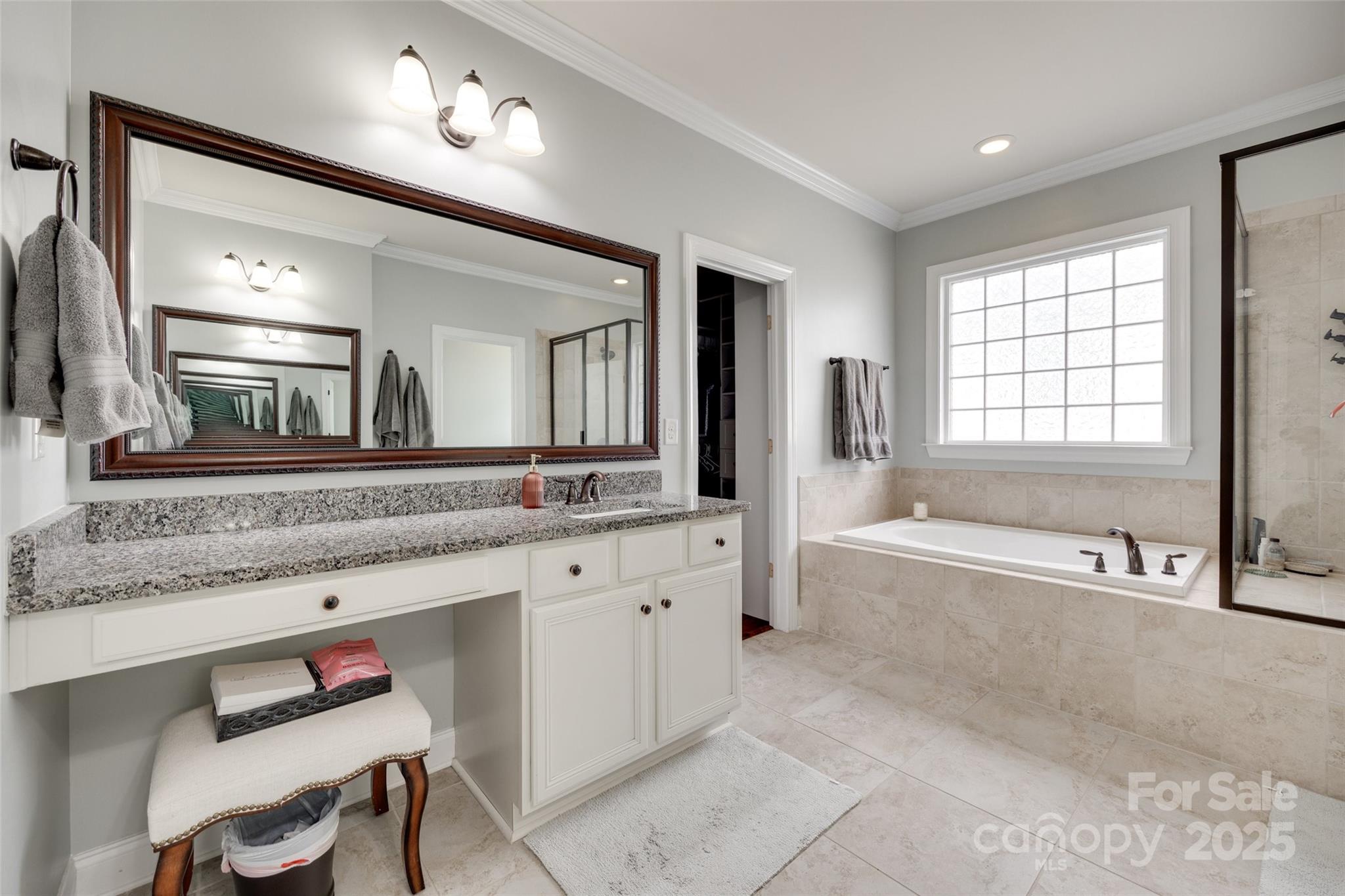 Hawks Creek - Residential