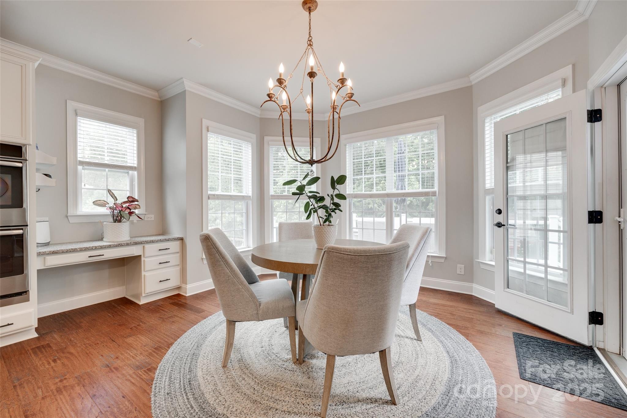 Hawks Creek - Residential