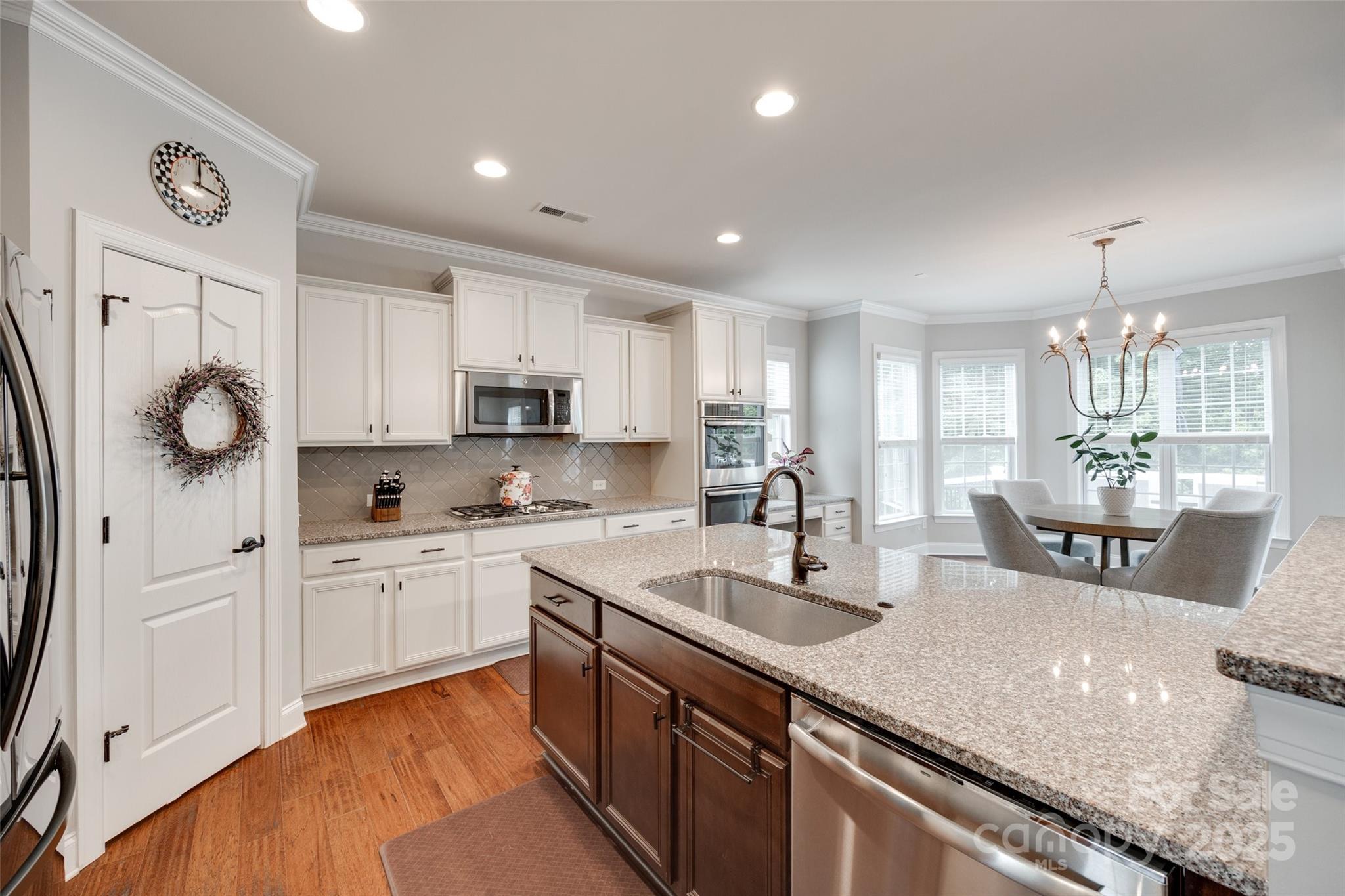 Hawks Creek - Residential