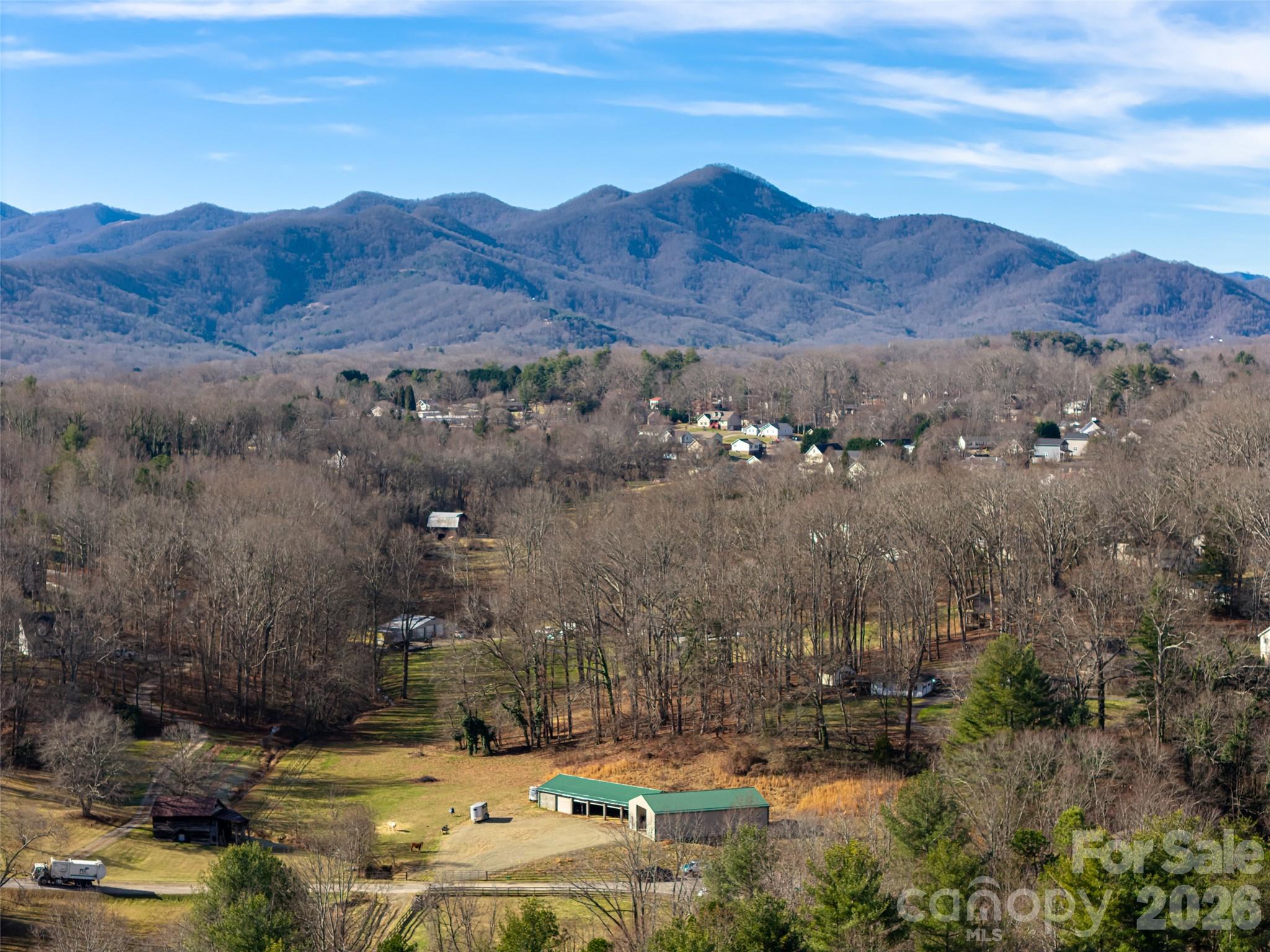 6 Meadowbrook Drive 13/14