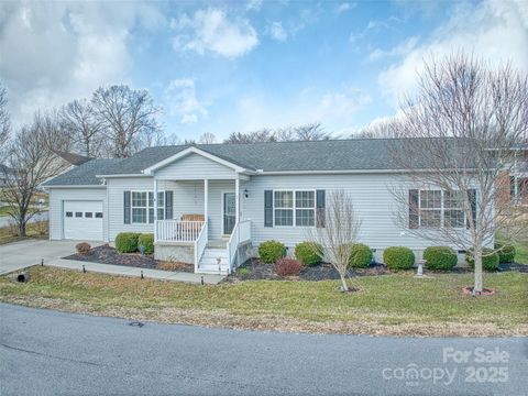 A home in Hendersonville