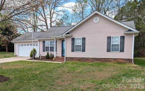Photo of 505 Azure Avenue, Albemarle, NC 28001 (MLS # 4365409)