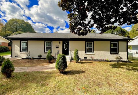 3323 Dunaire Drive Charlotte NC 28205