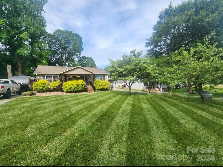 This charming 1 story ranch home on a cul-de-sac has lots to offer any buyer! Outside it features a spacious fenced in backyard with an extended deck, fire pit, large detached garage, storage shed and outdoor bar. Inside you'll find a functional layout with a split bedroom plan as well as a sizable living room and kitchen at the center of the home. Complete with hardwood floors, granite countertops and freshly painted walls. The outdoor space makes this property stand out from many in the area - especially with its detached garage which many homes nearby do not have.