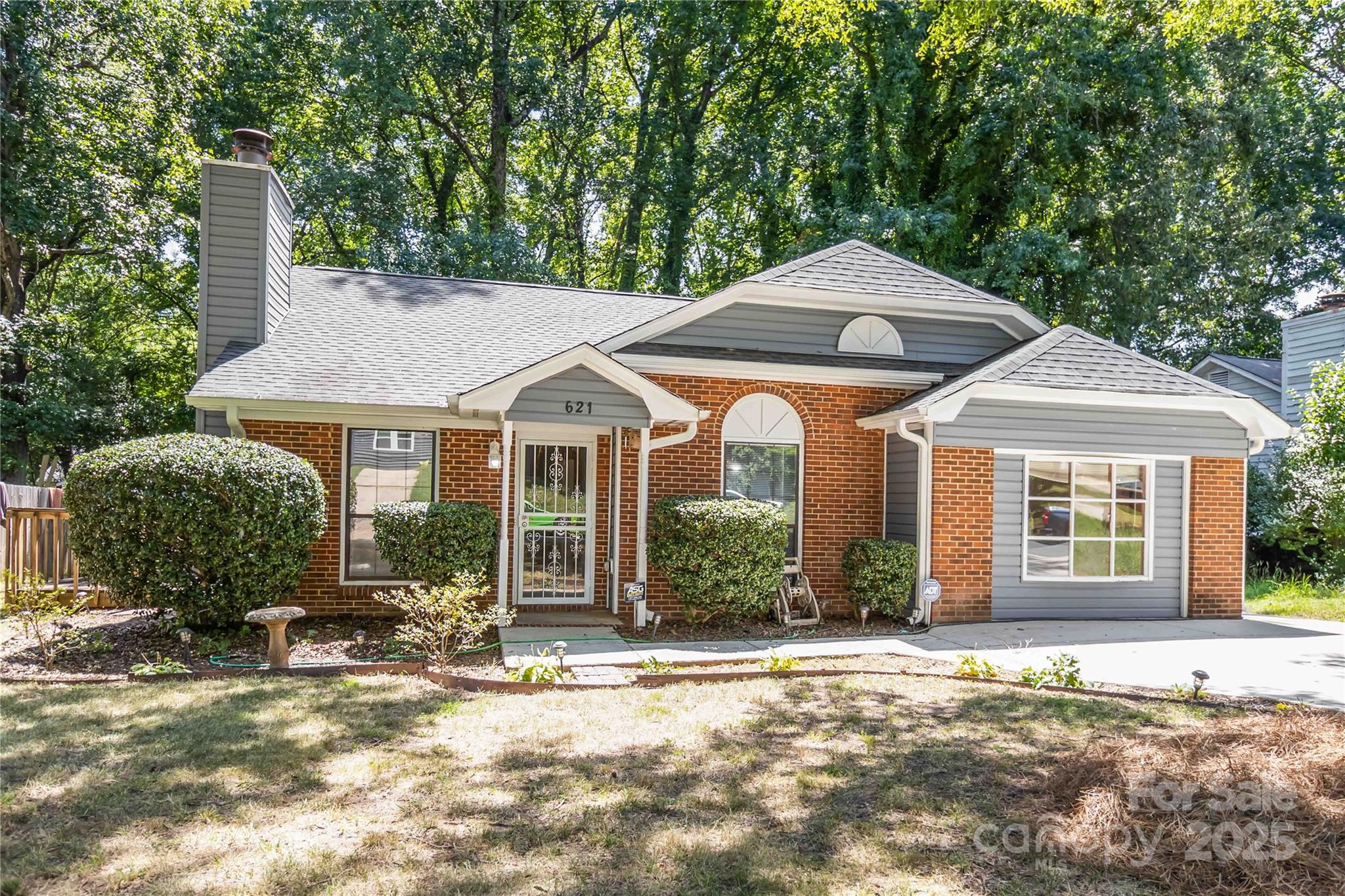 621 Pennwood Lane