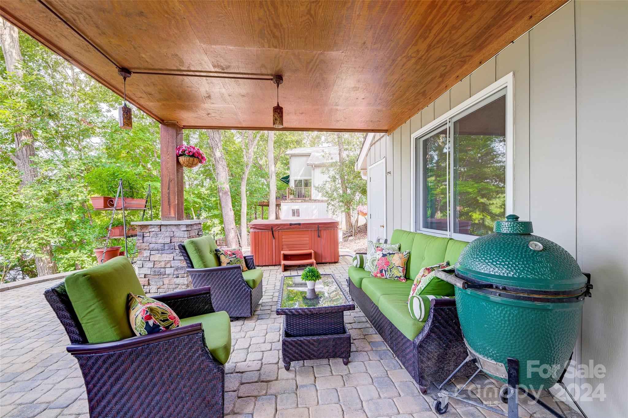 Tega Cay - Residential