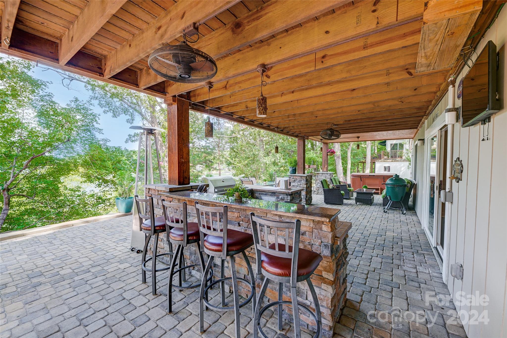 Tega Cay - Residential