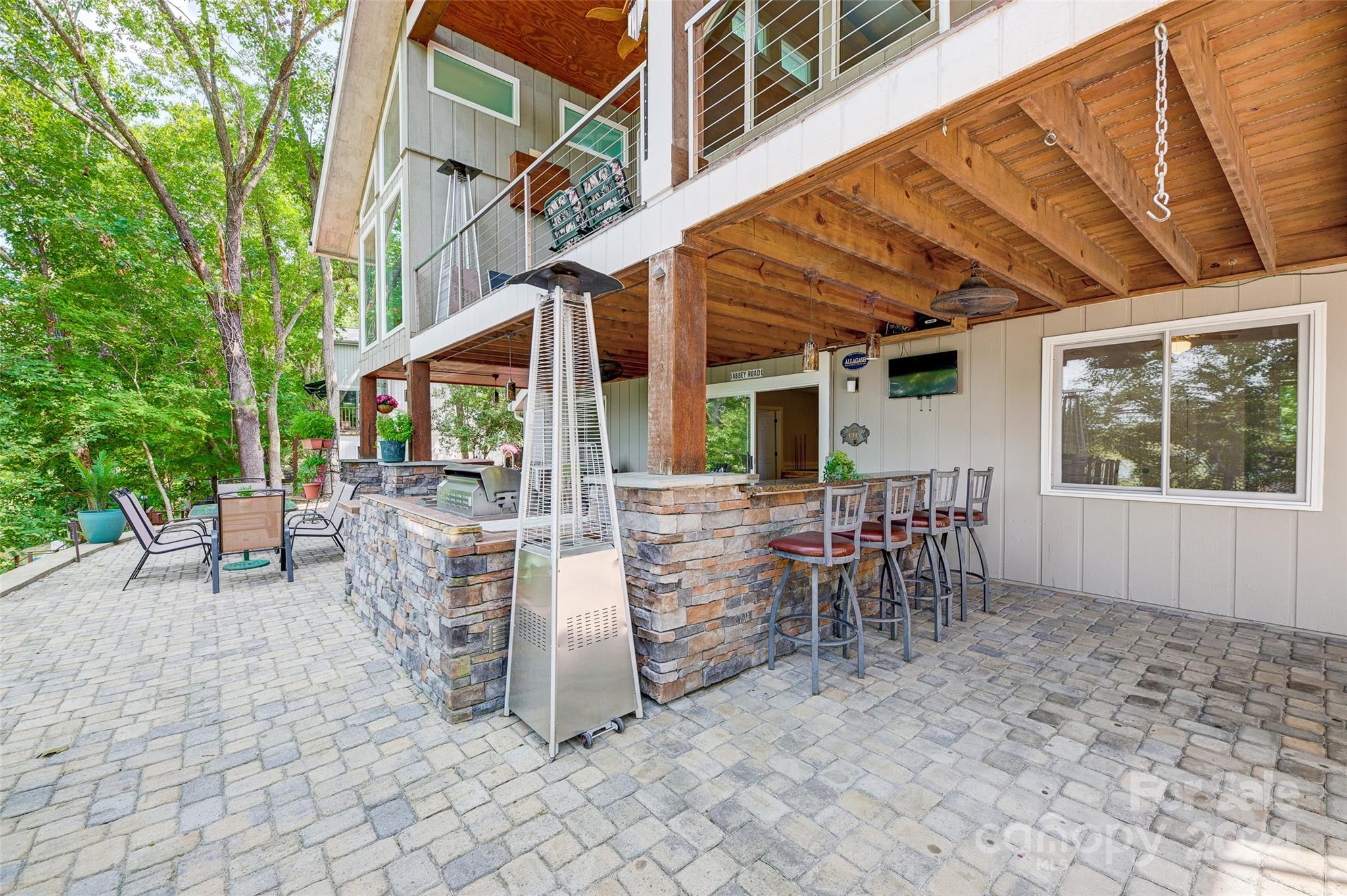 Tega Cay - Residential