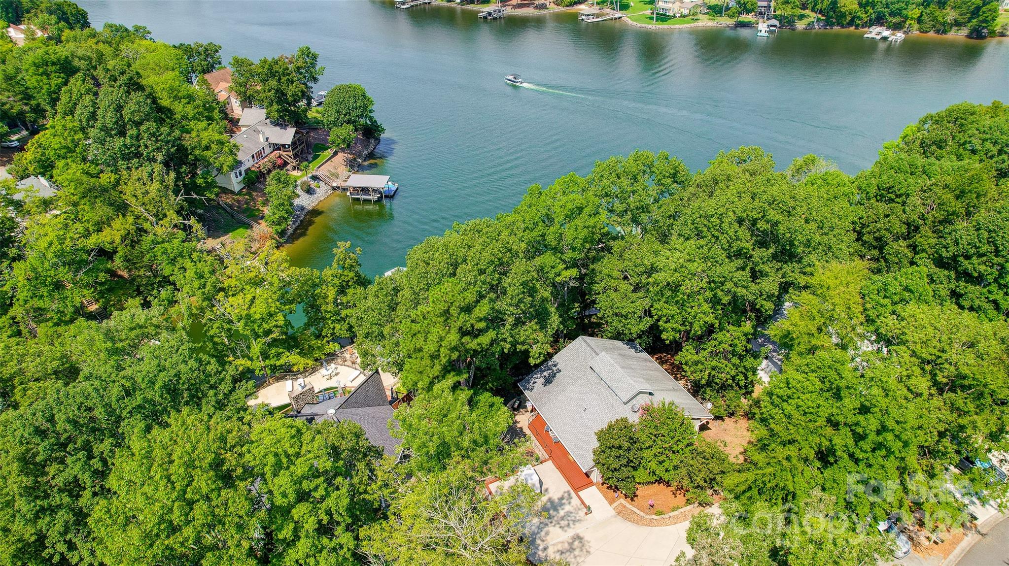 Tega Cay - Residential