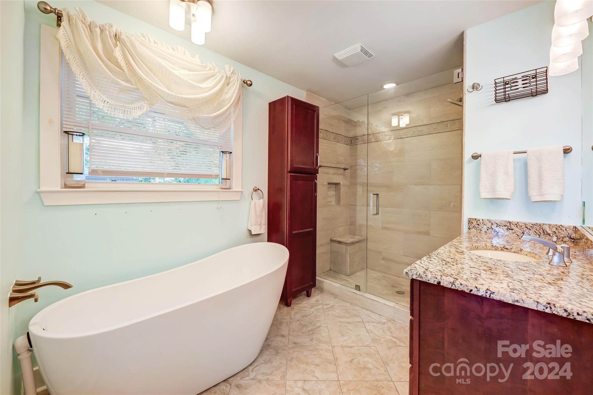 Tega Cay - Residential