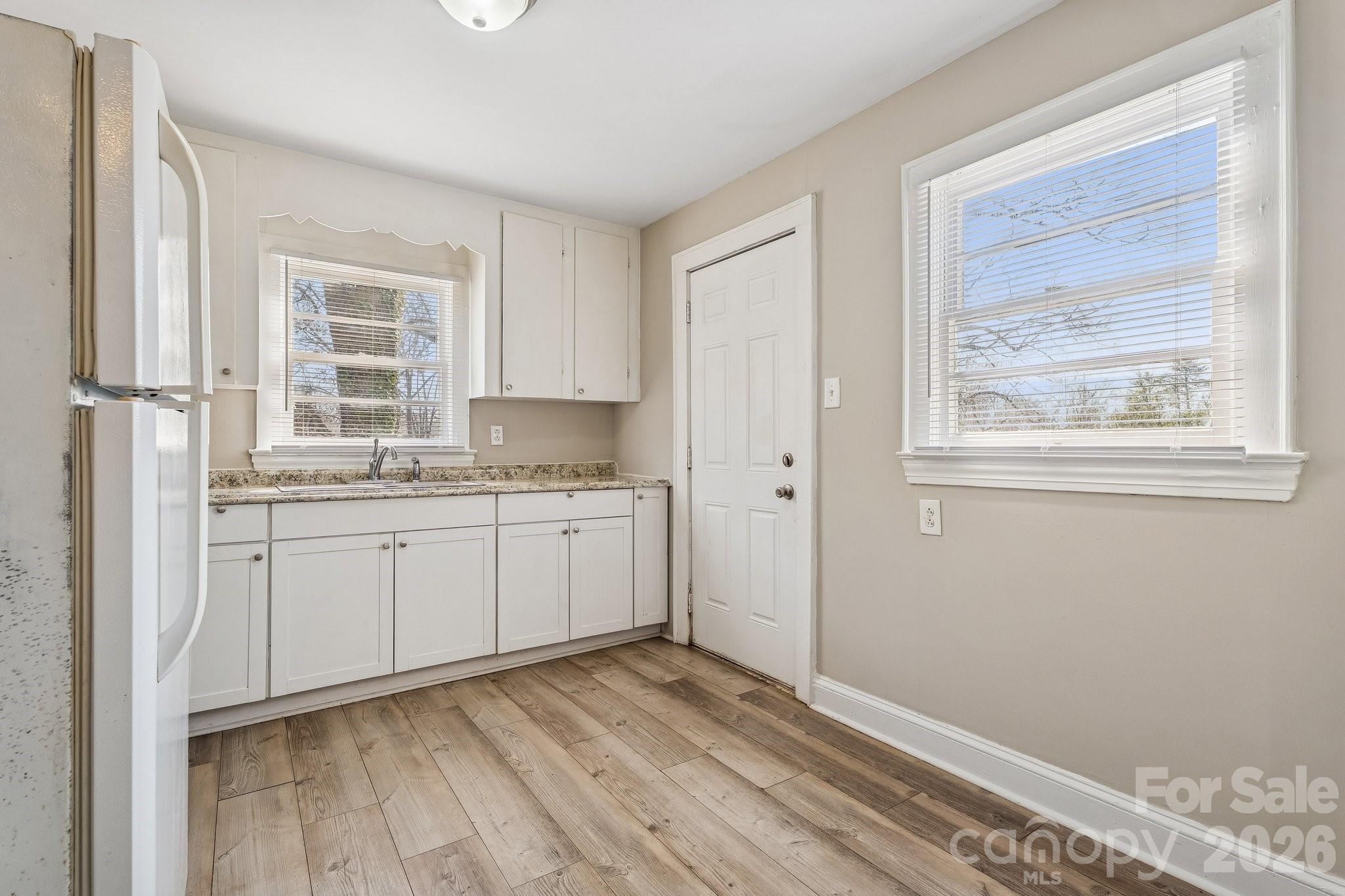 Lake View - Residential