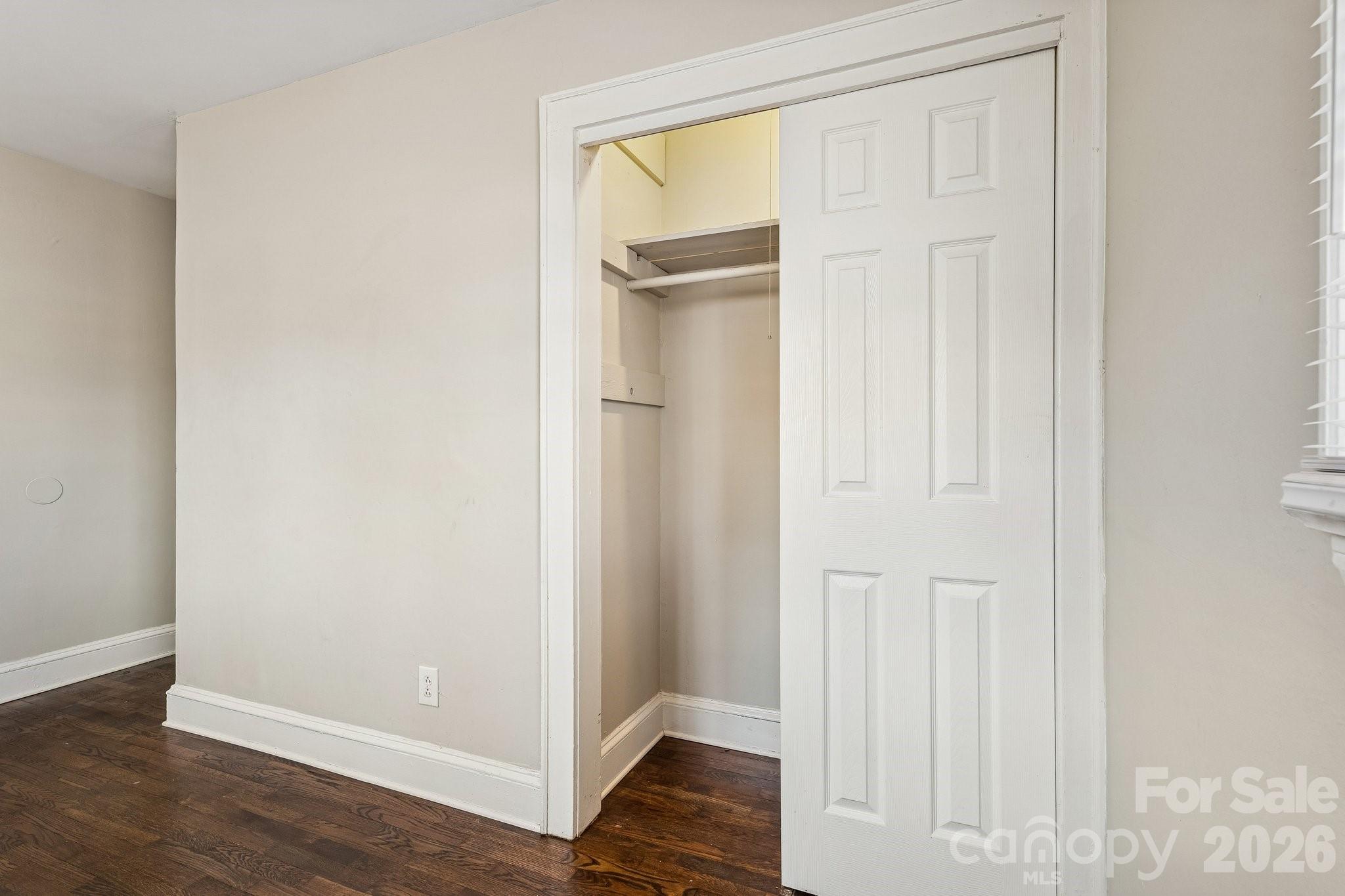 Lake View - Residential