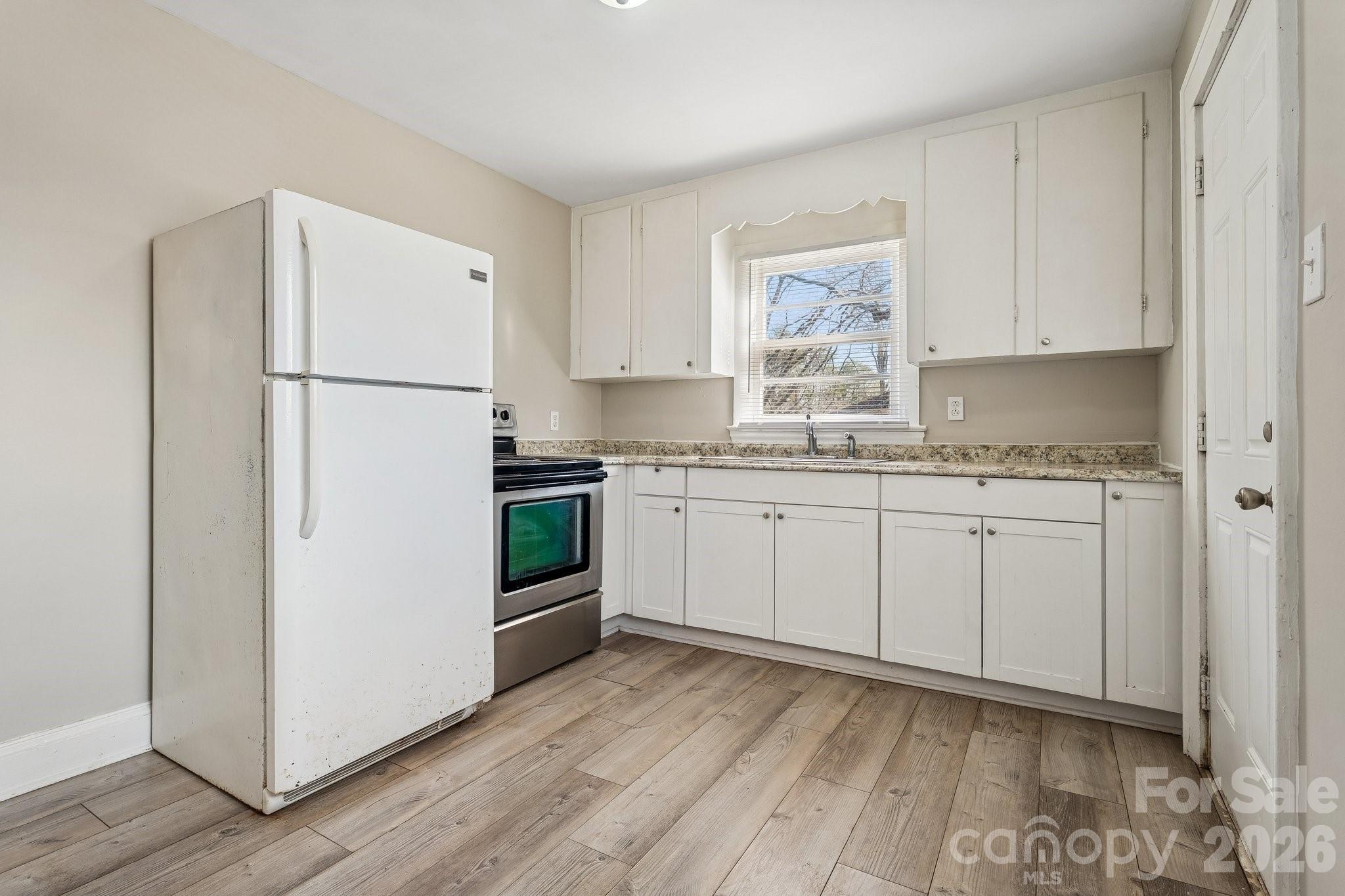 Lake View - Residential