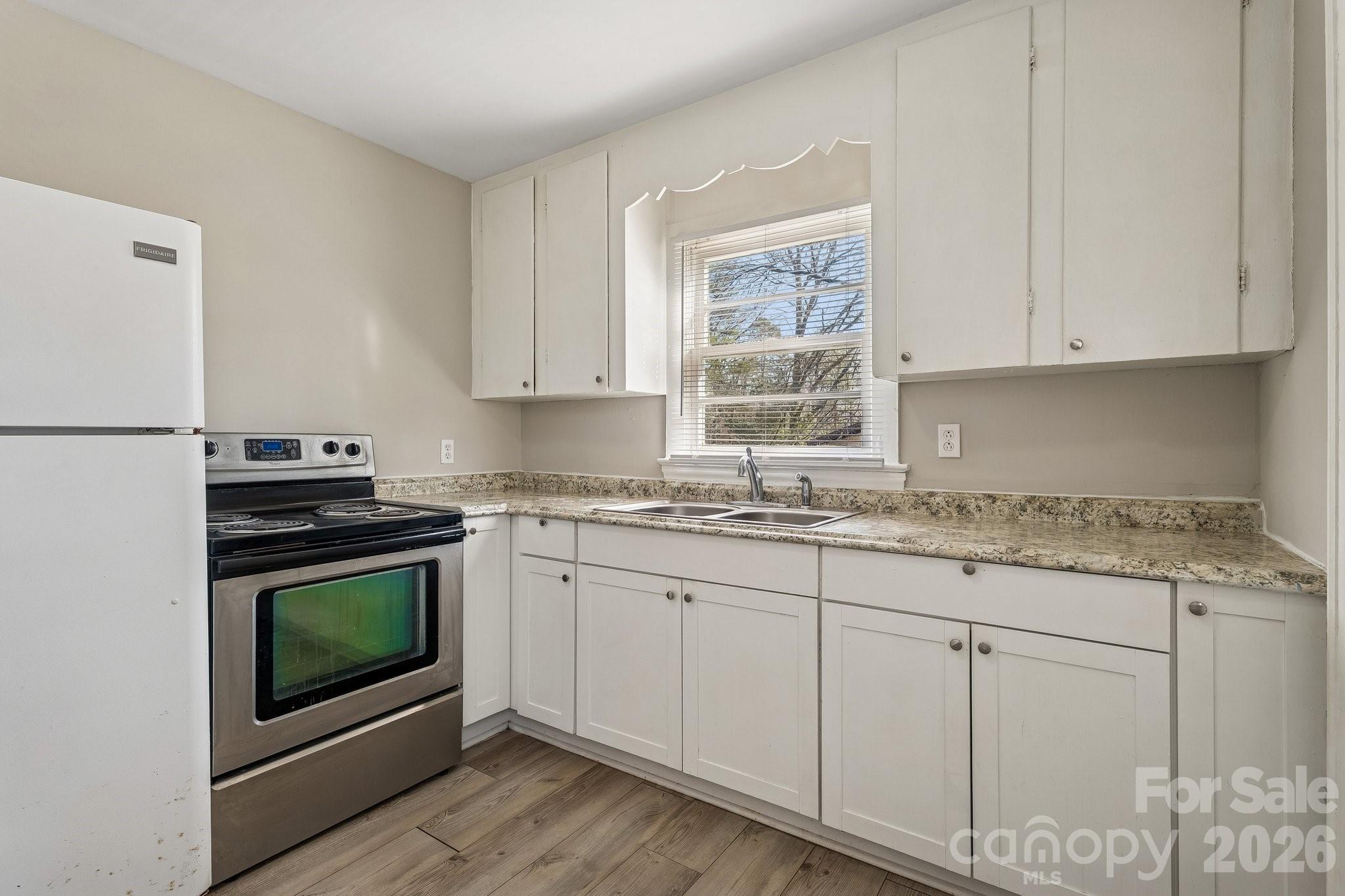 Lake View - Residential